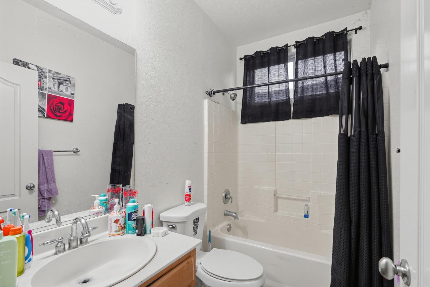 320 Rose, Chowchilla, CA 93610
