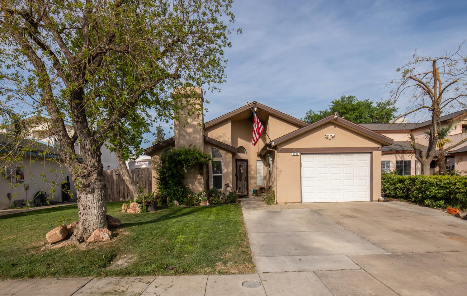 2609 N Hanover Ave, Fresno, CA 93722