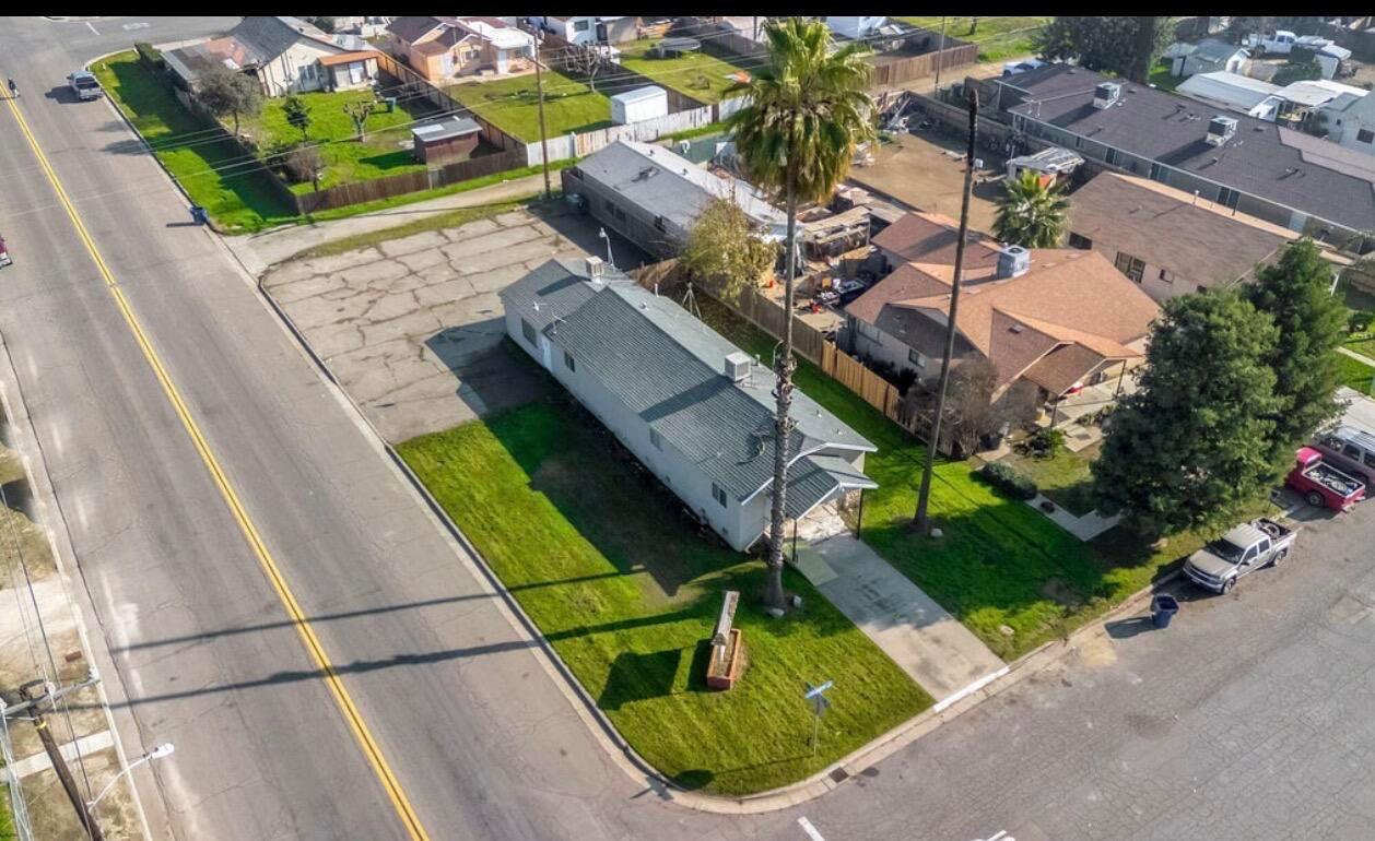 260 N los angeles, Tulare, CA 93274
