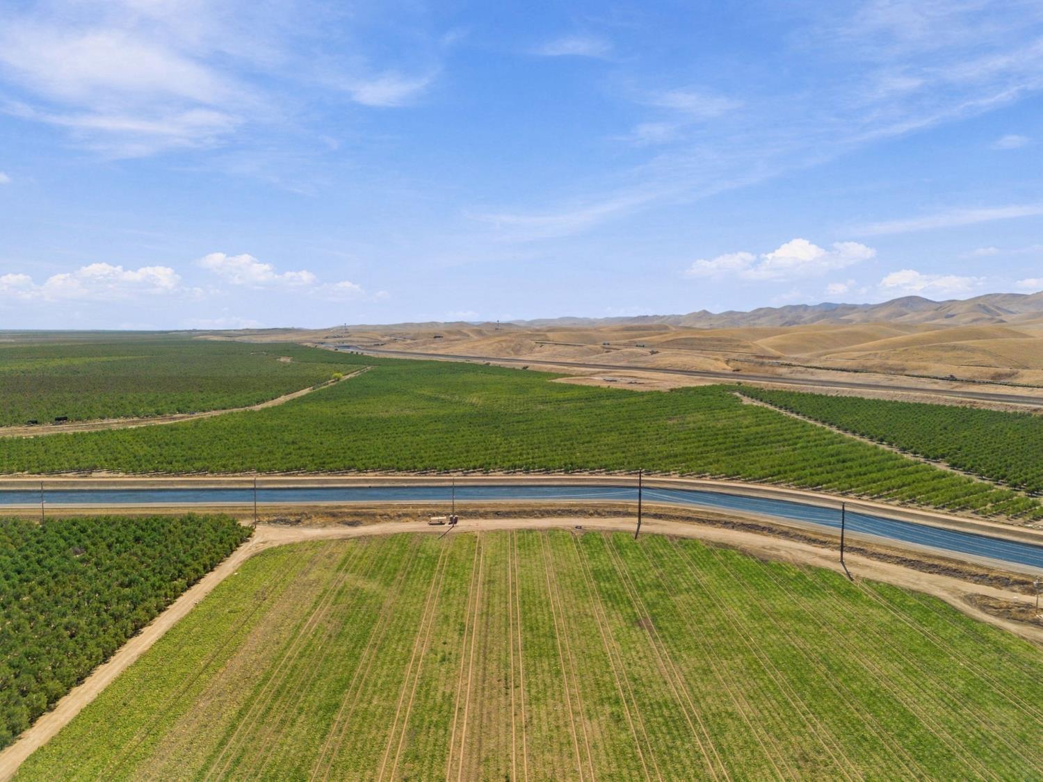 1 Highway 5 Hwy, Patterson, CA 95363