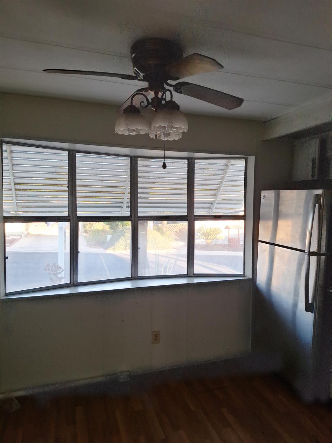 1300 W Olson Ave #166, Reedley, CA 93654