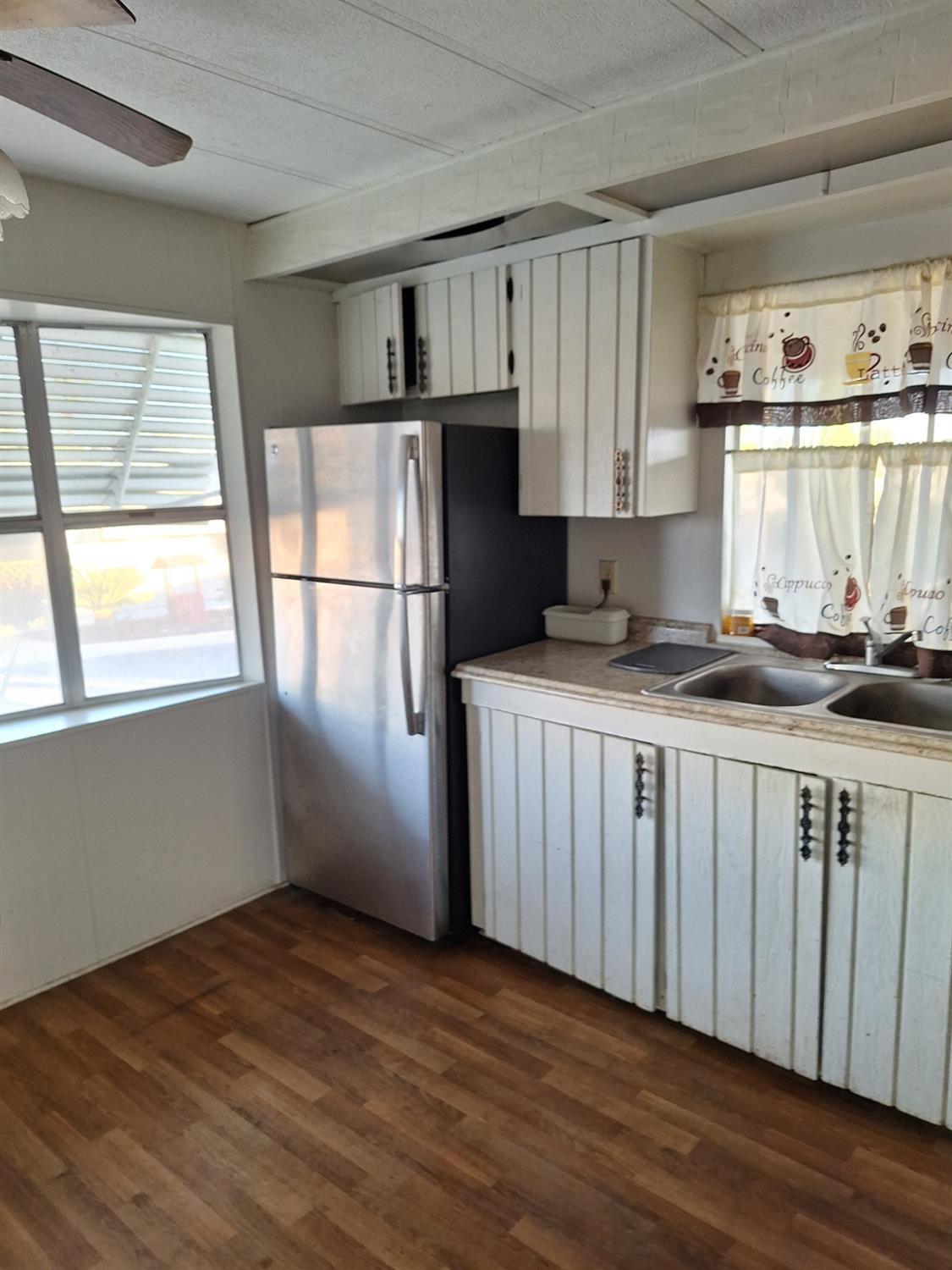 1300 W Olson Ave #166, Reedley, CA 93654
