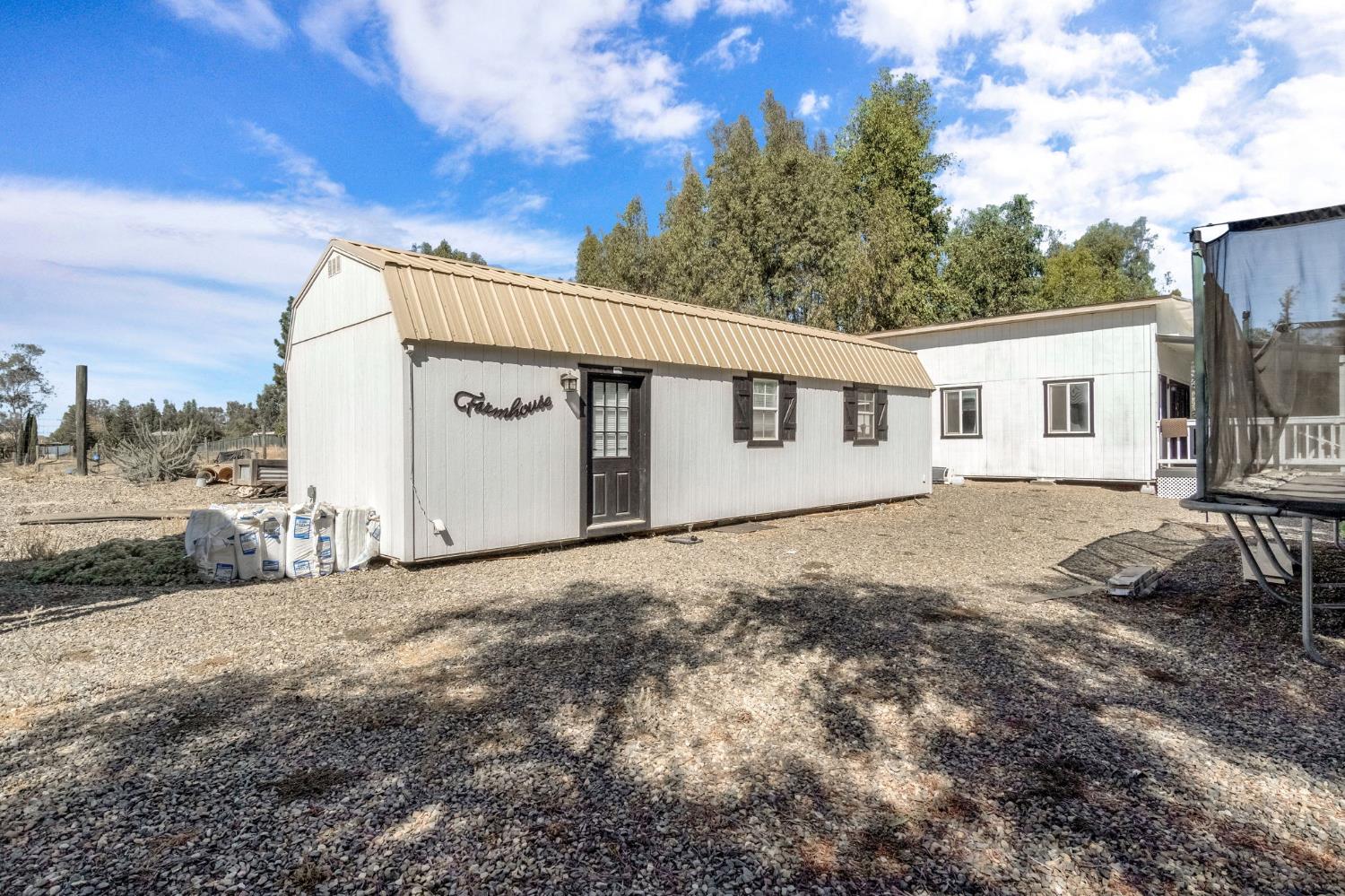 15446 Monreal Rd, Madera, CA 93636