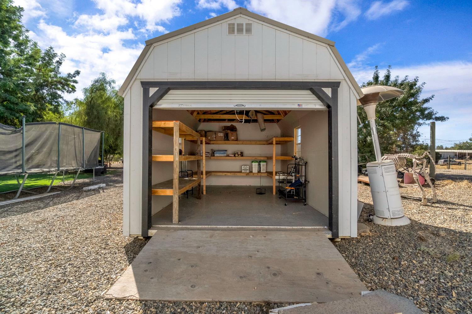 15446 Monreal Rd, Madera, CA 93636