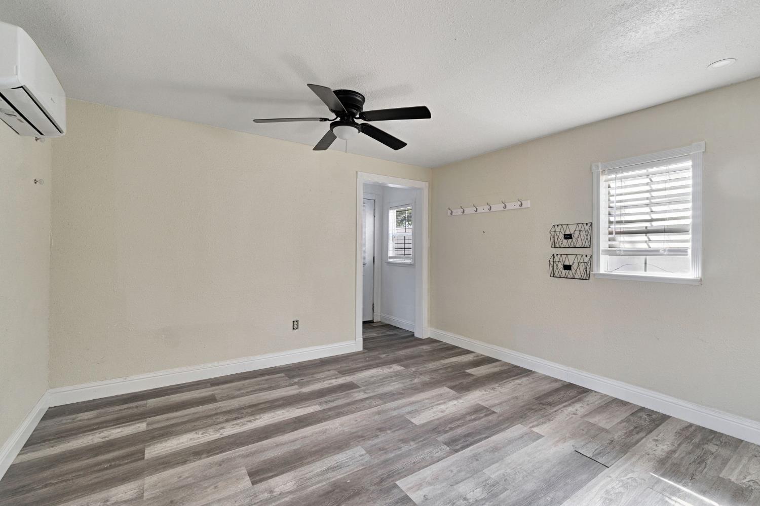 15446 Monreal Rd, Madera, CA 93636