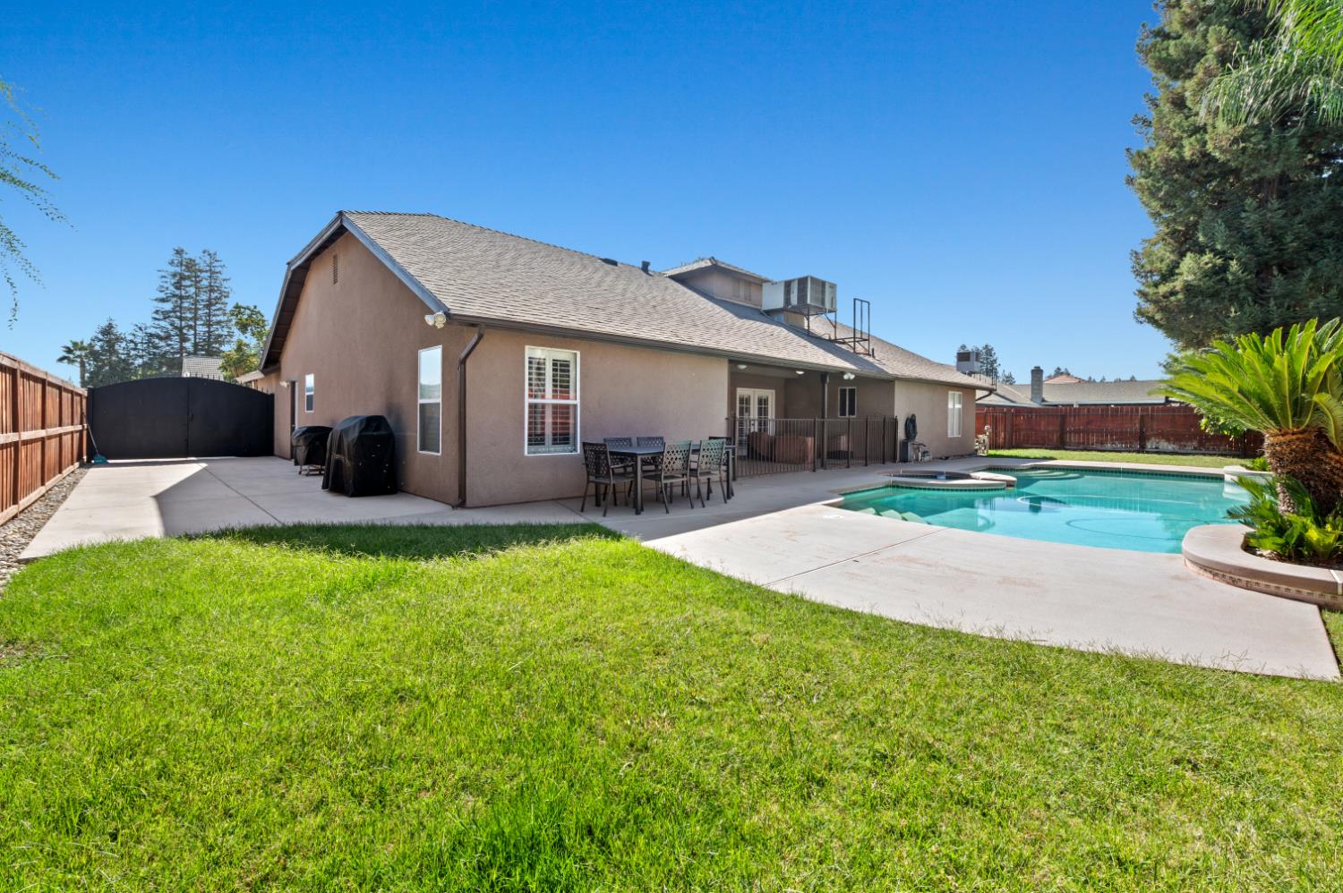 1450 Nelson Blvd, Selma, CA 93662