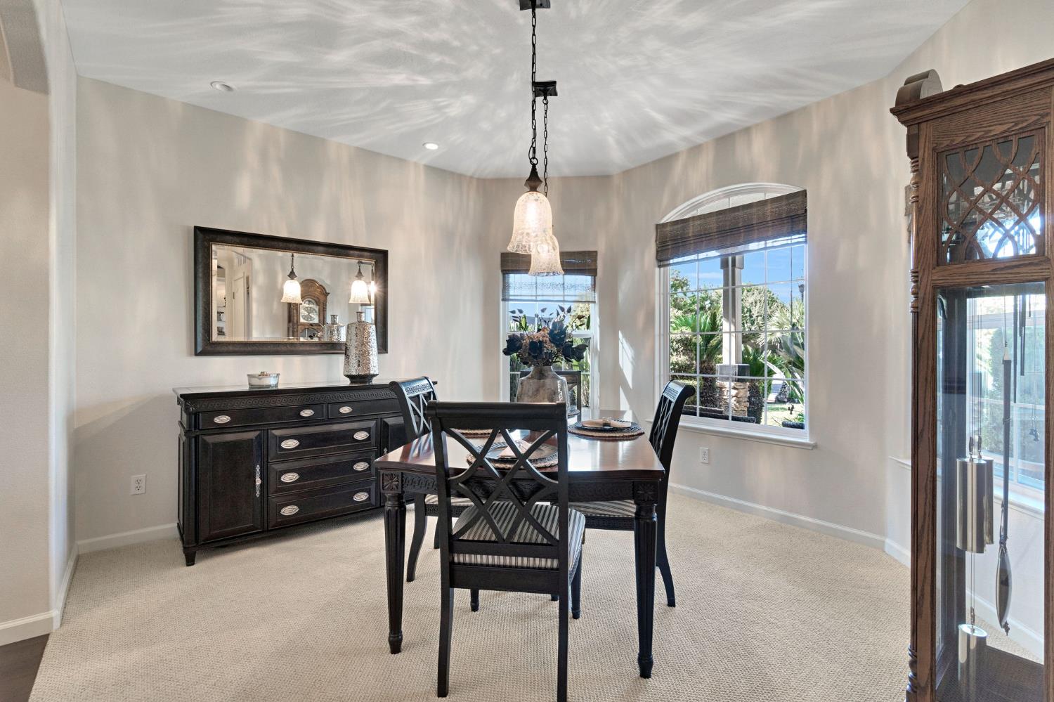 558 W Serena Ave, Clovis, CA 93619