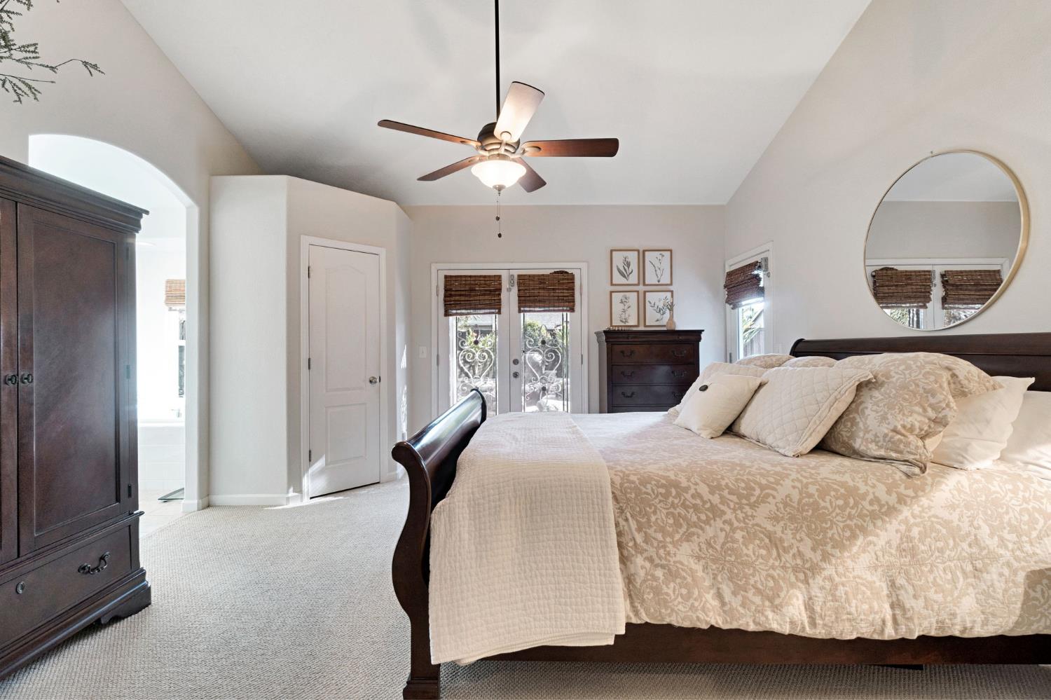 558 W Serena Ave, Clovis, CA 93619