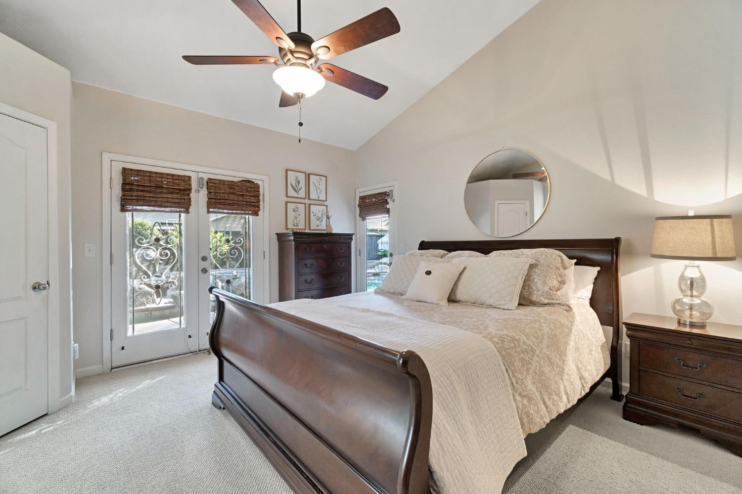 558 W Serena Ave, Clovis, CA 93619