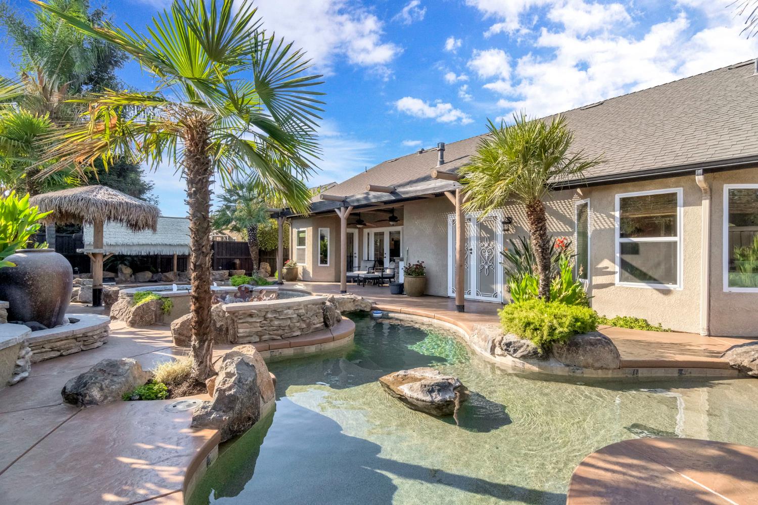 558 W Serena Ave, Clovis, CA 93619