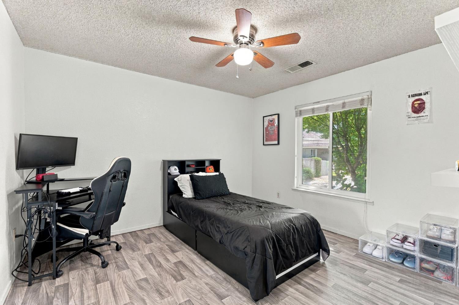 2840 W Acacia Ave, Fresno, CA 93705
