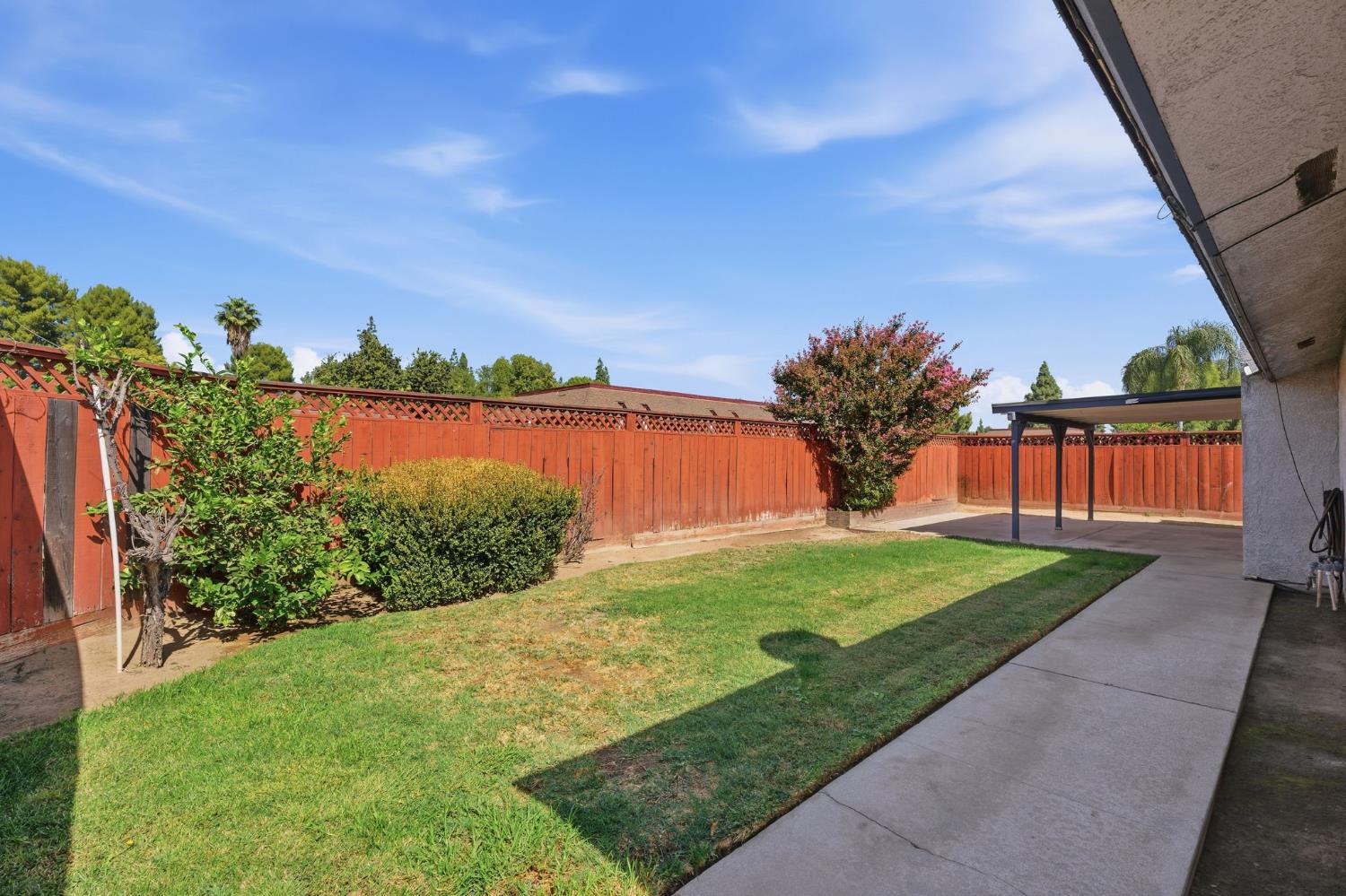 2840 W Acacia Ave, Fresno, CA 93705