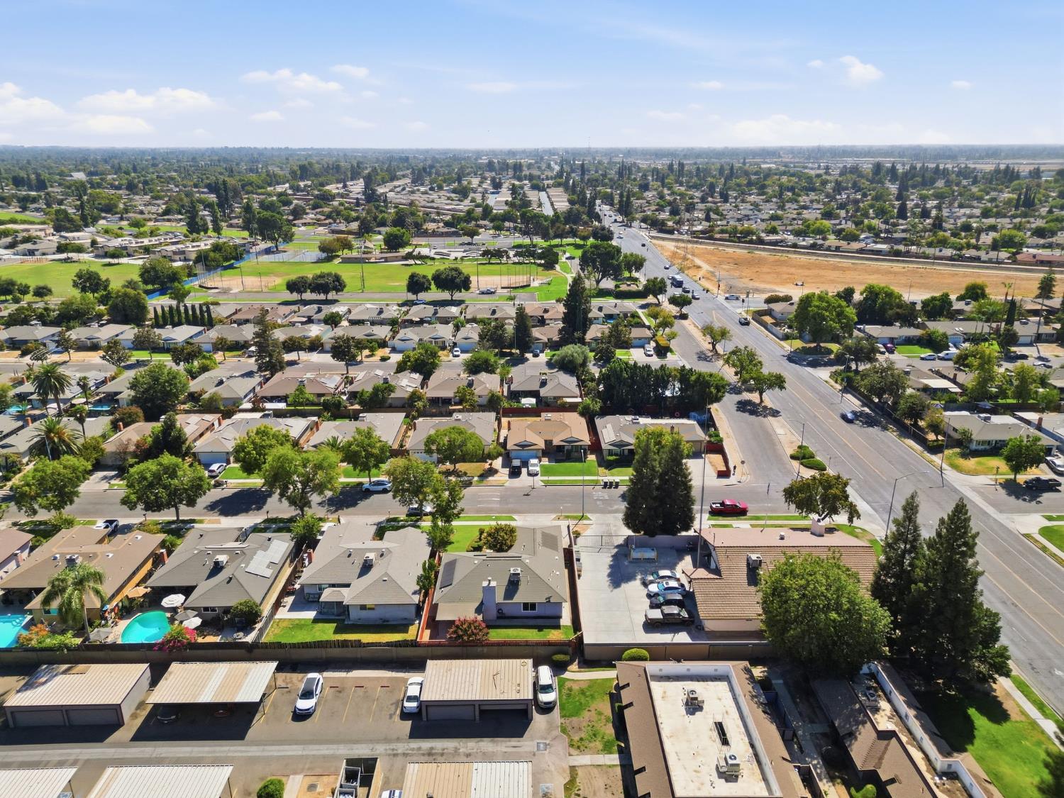 2840 W Acacia Ave, Fresno, CA 93705
