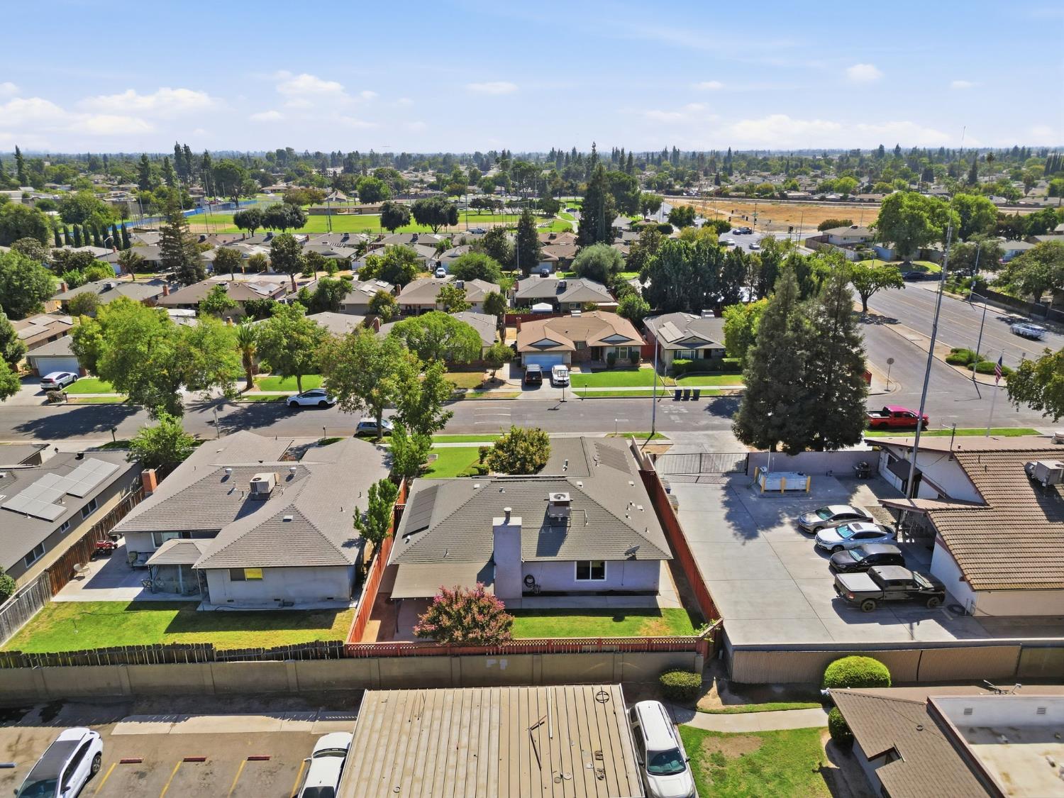 2840 W Acacia Ave, Fresno, CA 93705