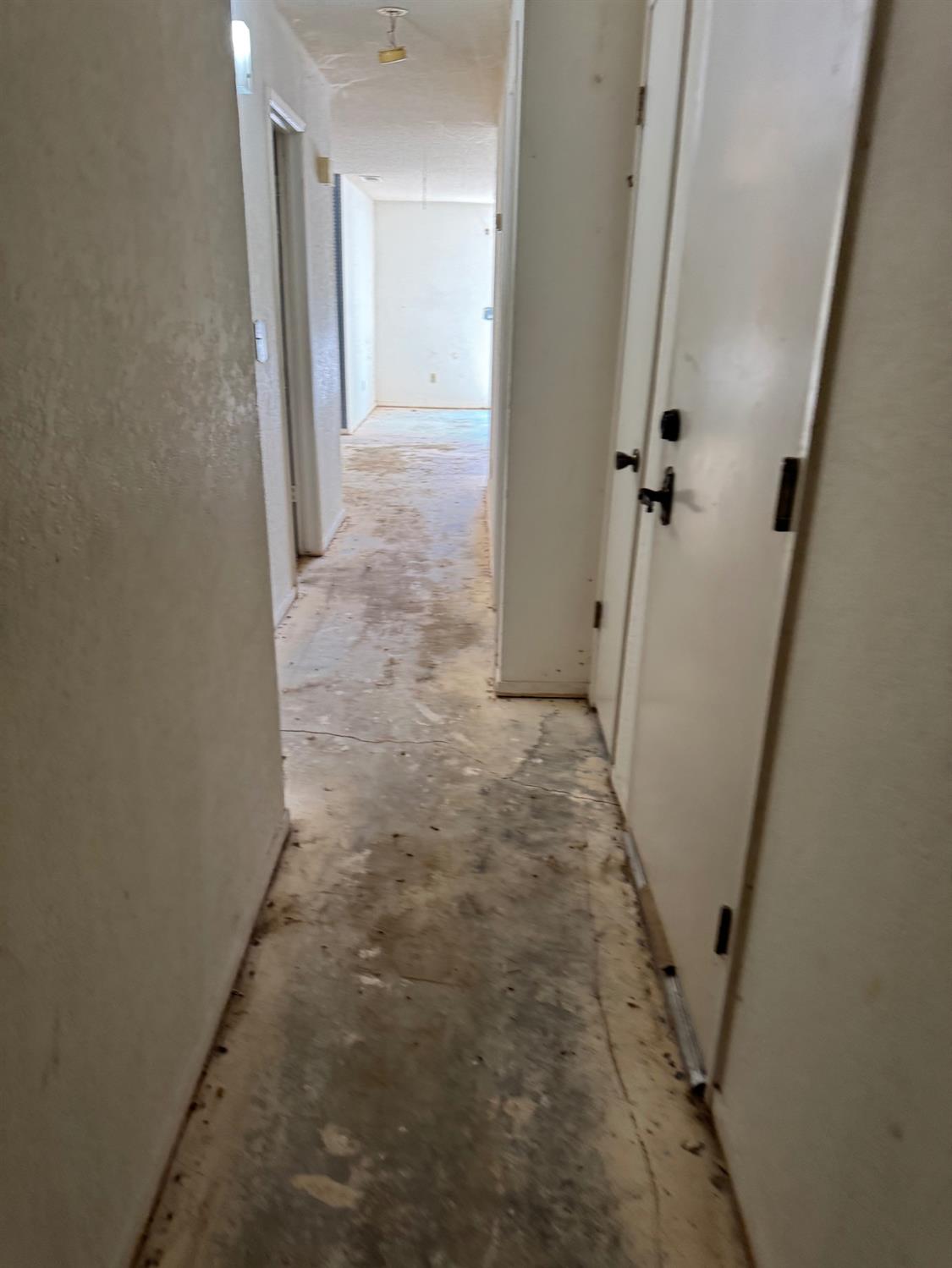5488 E Illinois Ave, Fresno, CA 93727
