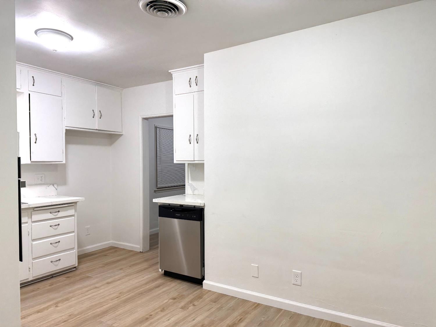 4326 E Brentwood Ave, Fresno, CA 93703