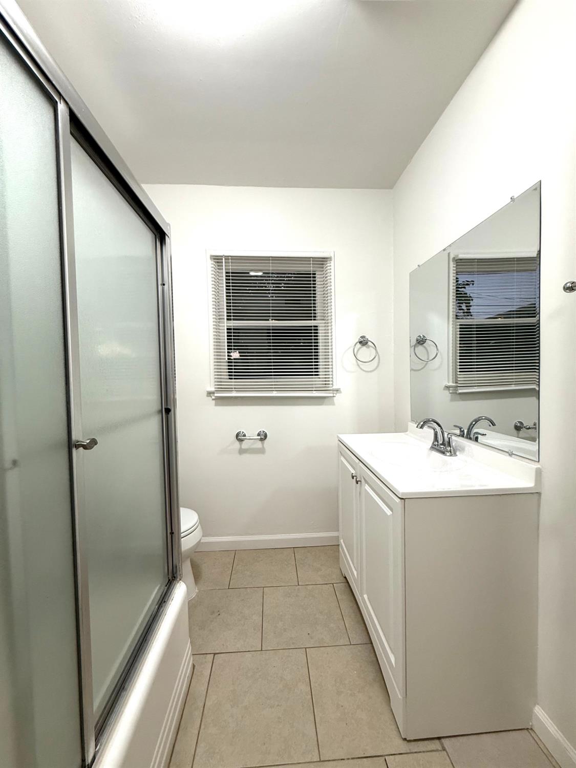 4326 E Brentwood Ave, Fresno, CA 93703