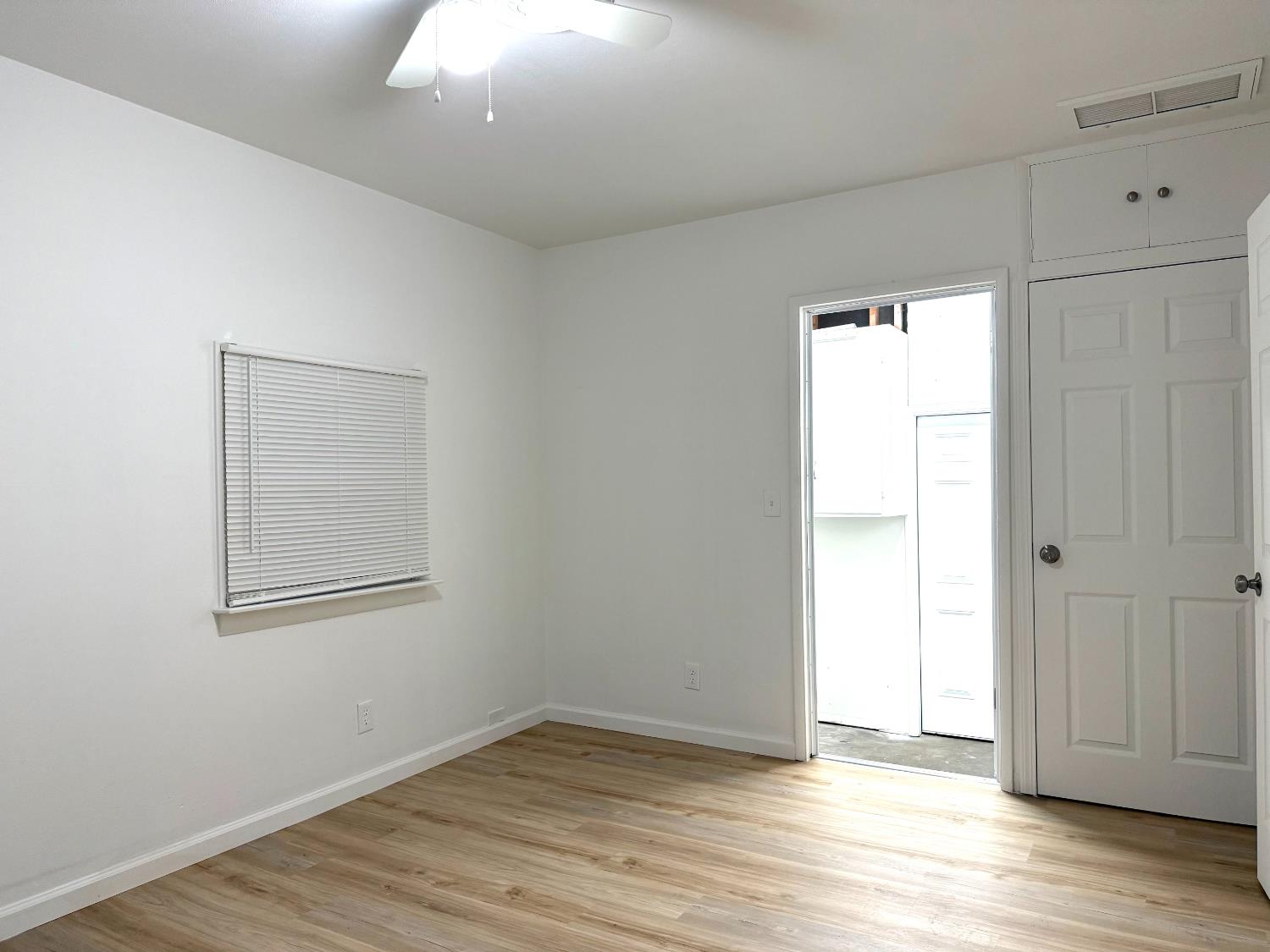 4326 E Brentwood Ave, Fresno, CA 93703