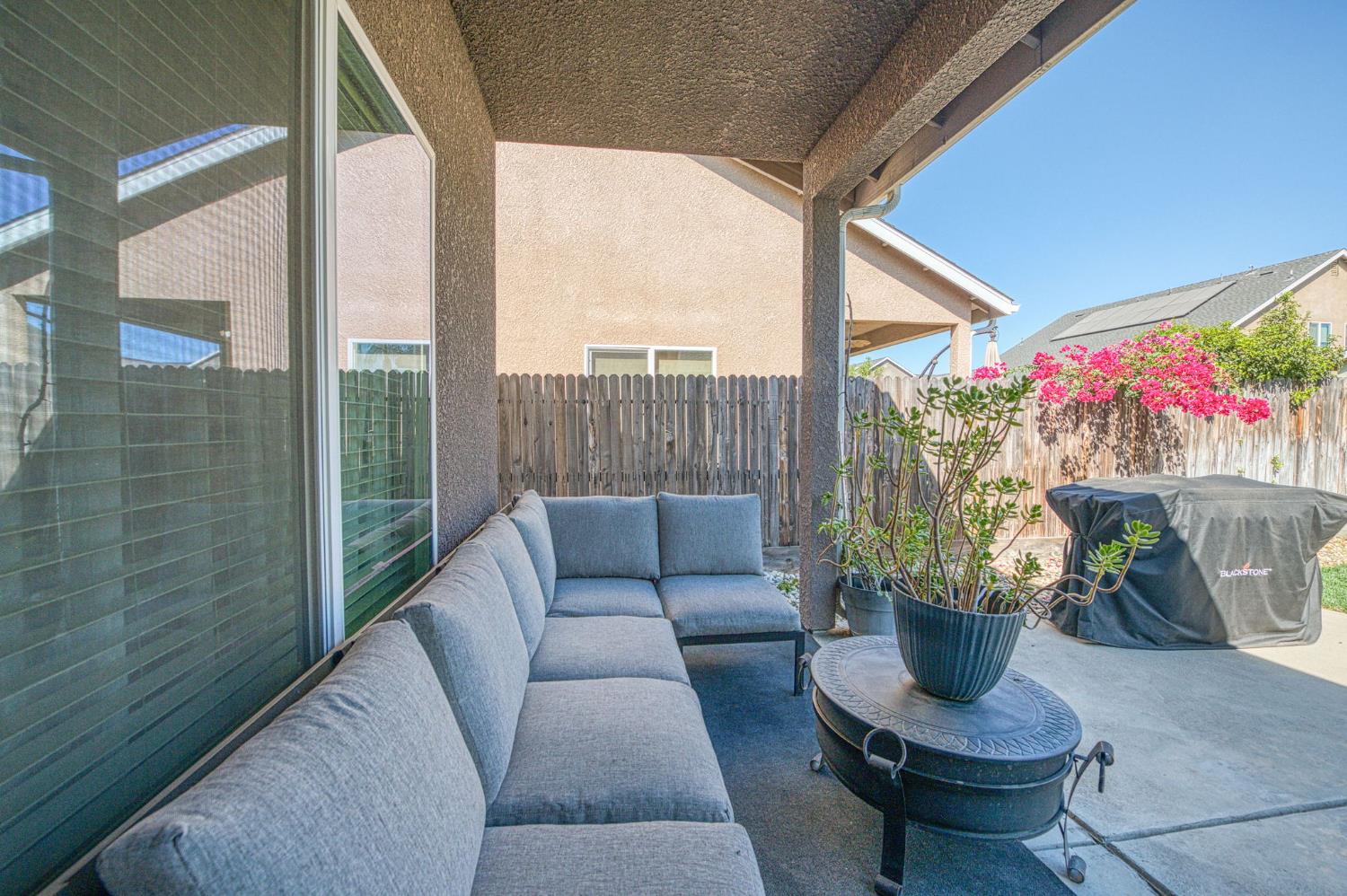 2537 Junipero Ave, Clovis, CA 93619