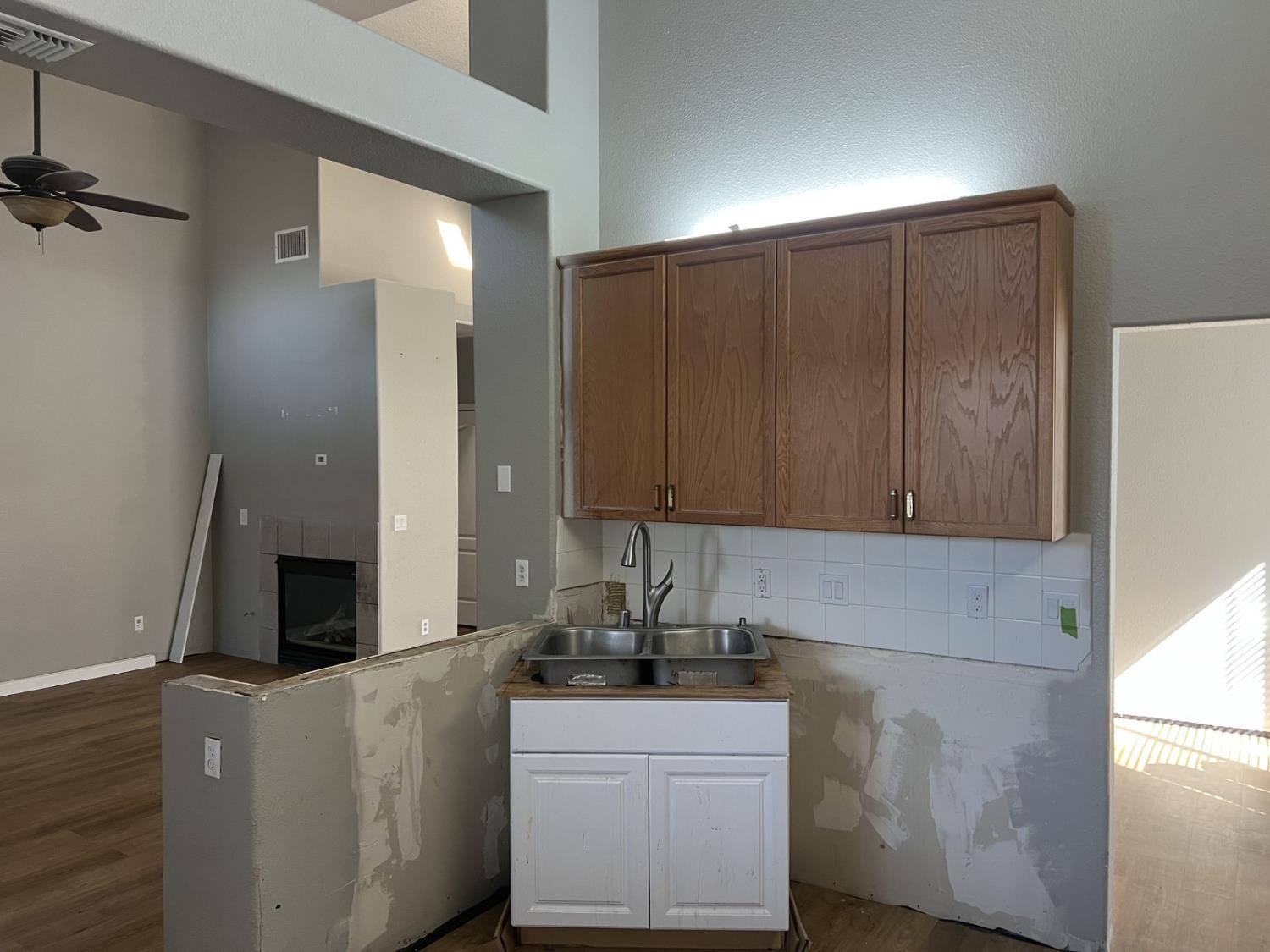 5845 W Decatur Ave, Fresno, CA 93722