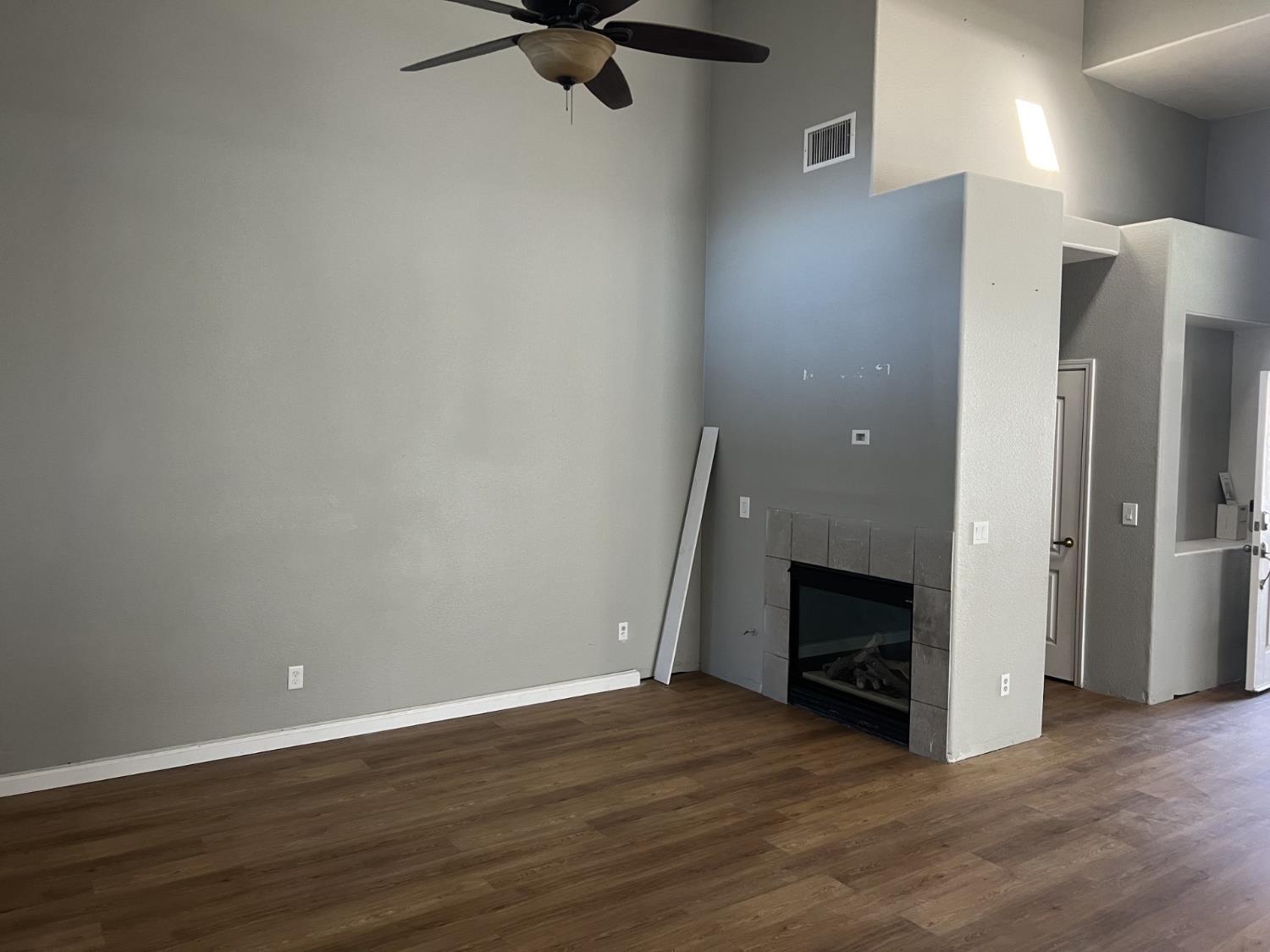 5845 W Decatur Ave, Fresno, CA 93722