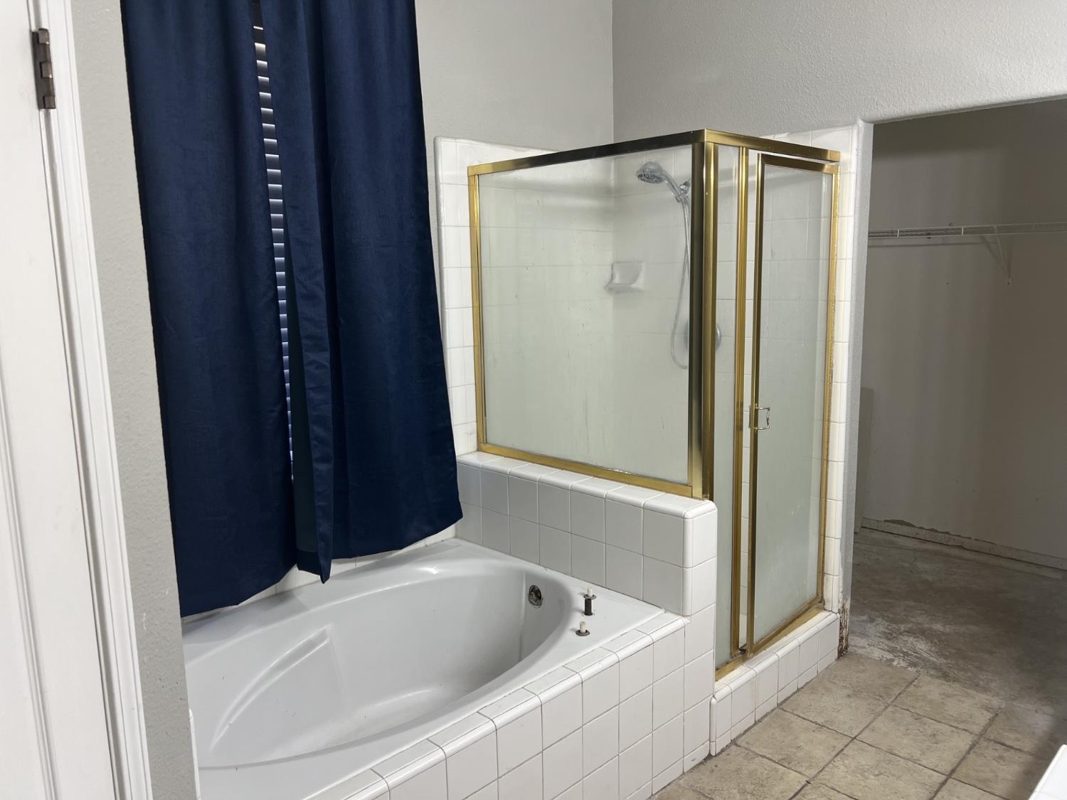 5845 W Decatur Ave, Fresno, CA 93722