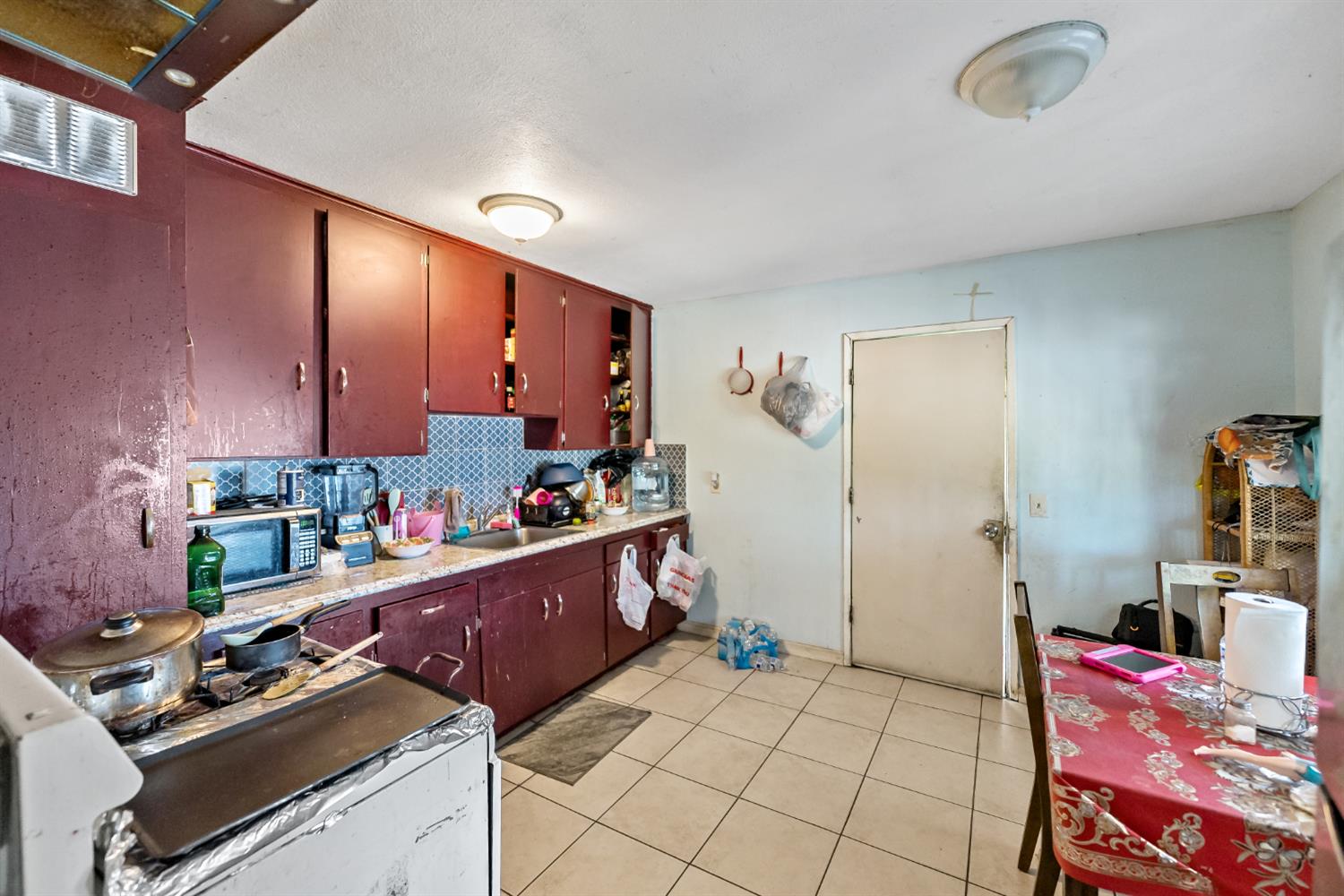 33142 W Hidalgo Ave, Cantua Creek, CA 93608