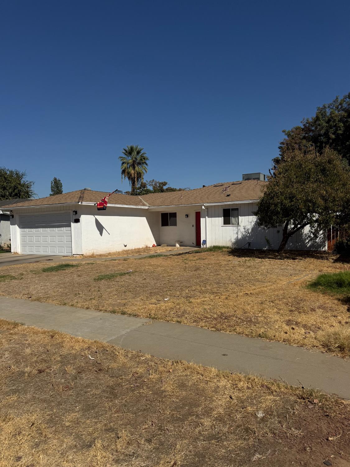 4686 N Kavanagh Ave, Fresno, CA 93705