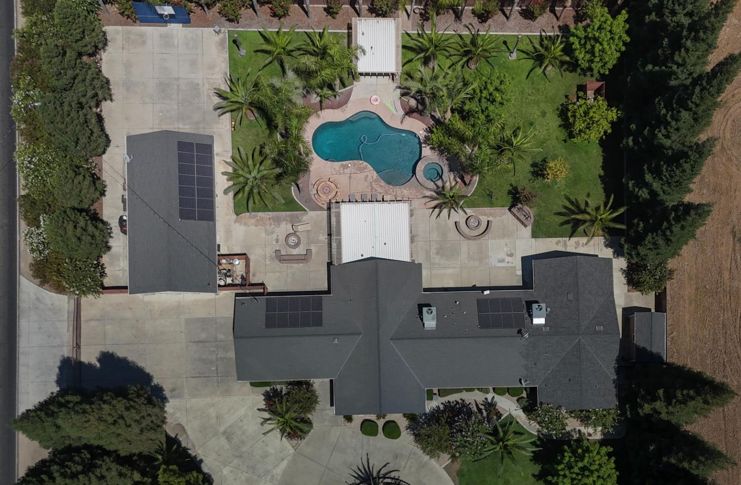 7010 S Frankwood Ave, Reedley, CA 93654