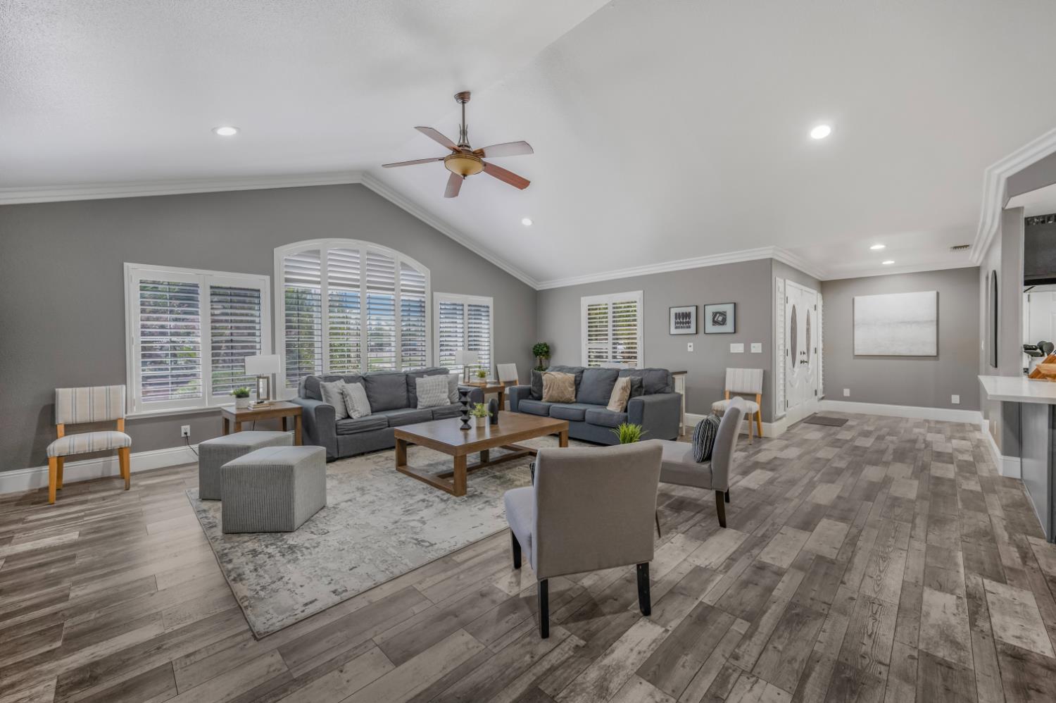 7010 S Frankwood Ave, Reedley, CA 93654