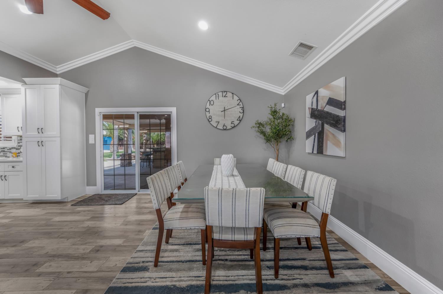 7010 S Frankwood Ave, Reedley, CA 93654