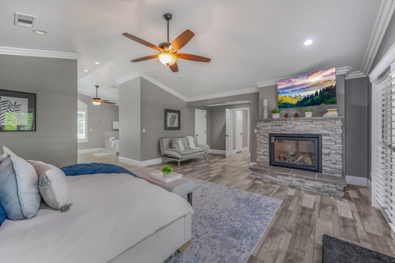7010 S Frankwood Ave, Reedley, CA 93654
