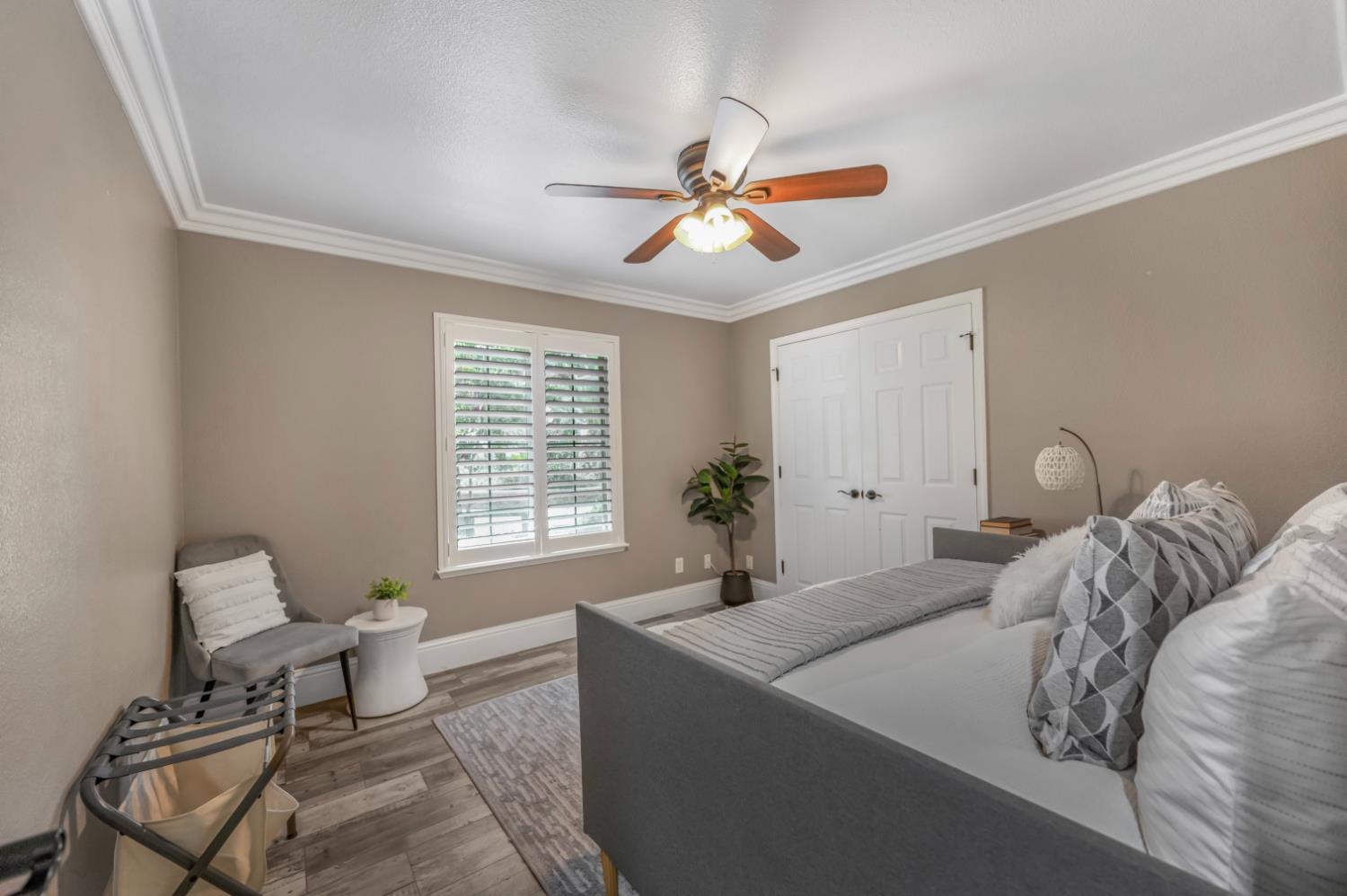 7010 S Frankwood Ave, Reedley, CA 93654