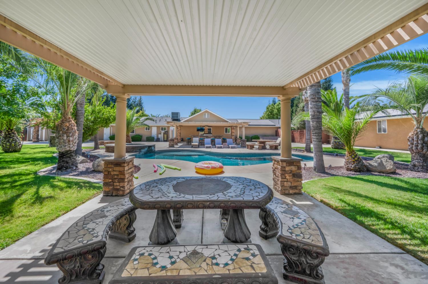 7010 S Frankwood Ave, Reedley, CA 93654