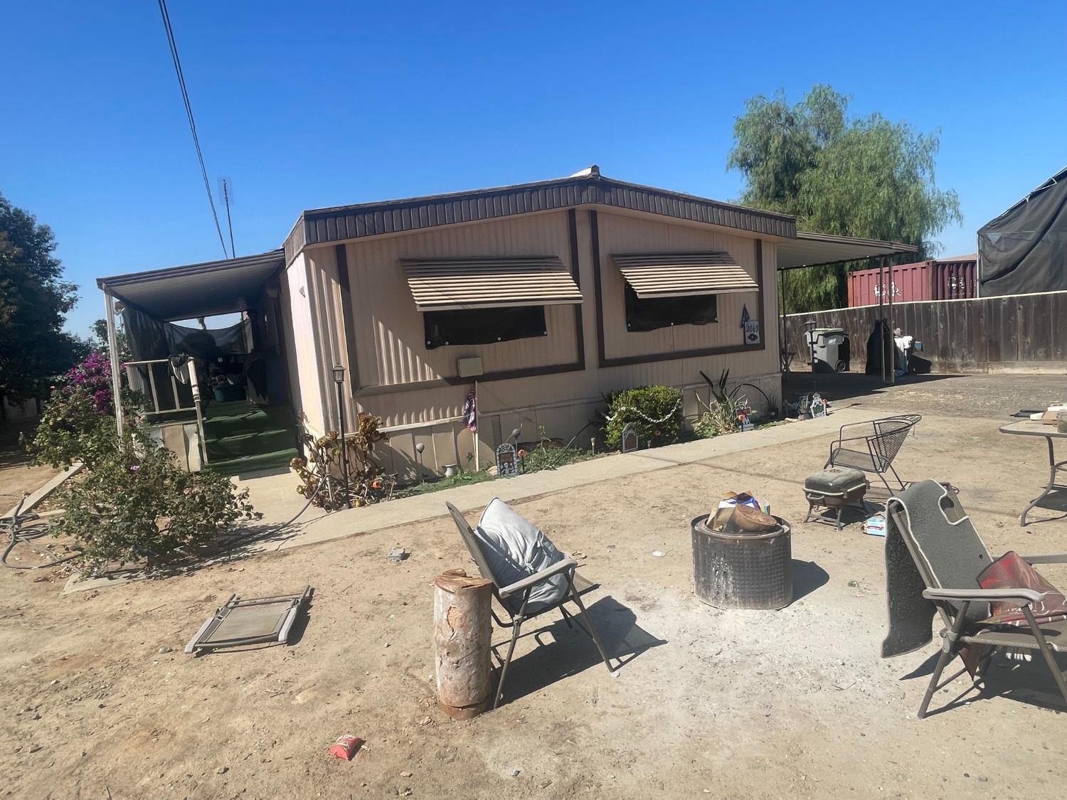 2061 N Cornelia, Fresno, CA 93722