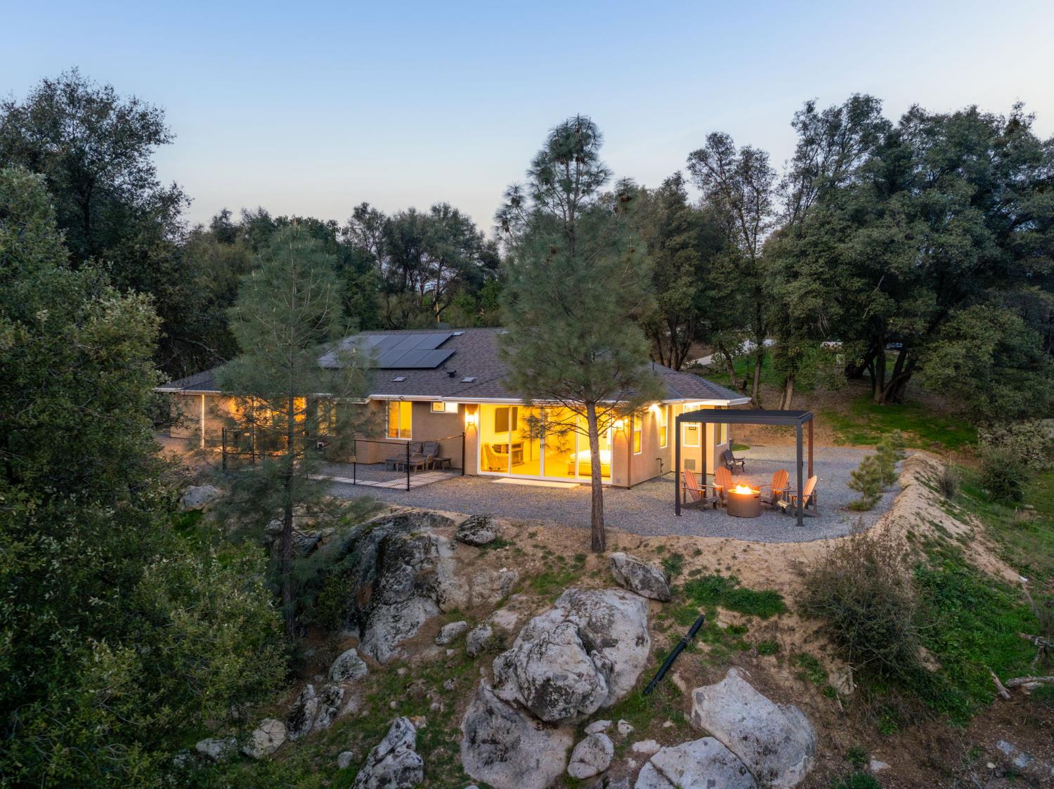 38614 Bon Veu Cir, Oakhurst, CA 93644