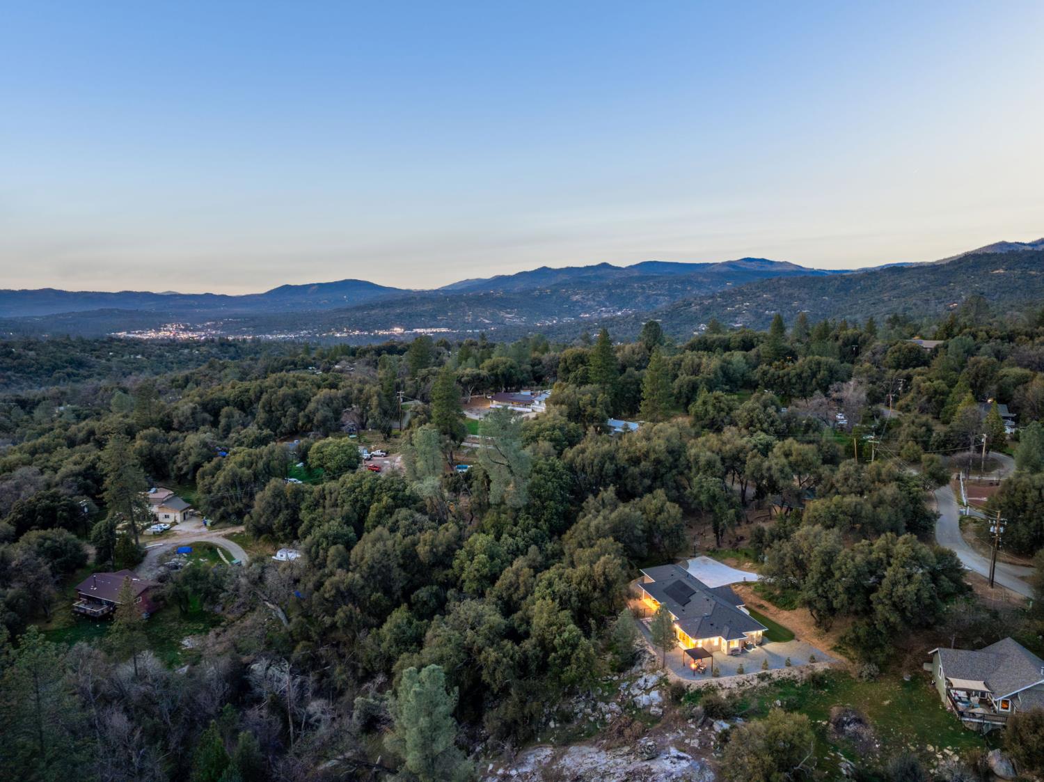 38614 Bon Veu Cir, Oakhurst, CA 93644