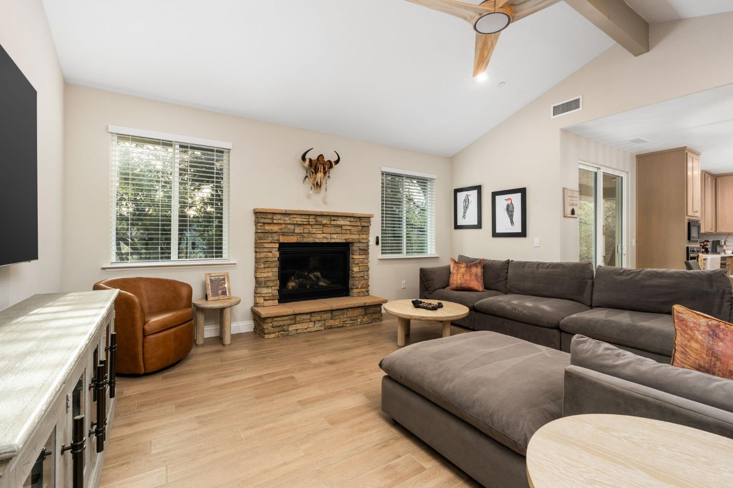 38614 Bon Veu Cir, Oakhurst, CA 93644