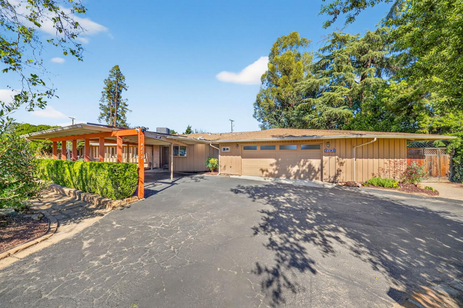 4872 N Arcade Ave, Fresno, CA 93704