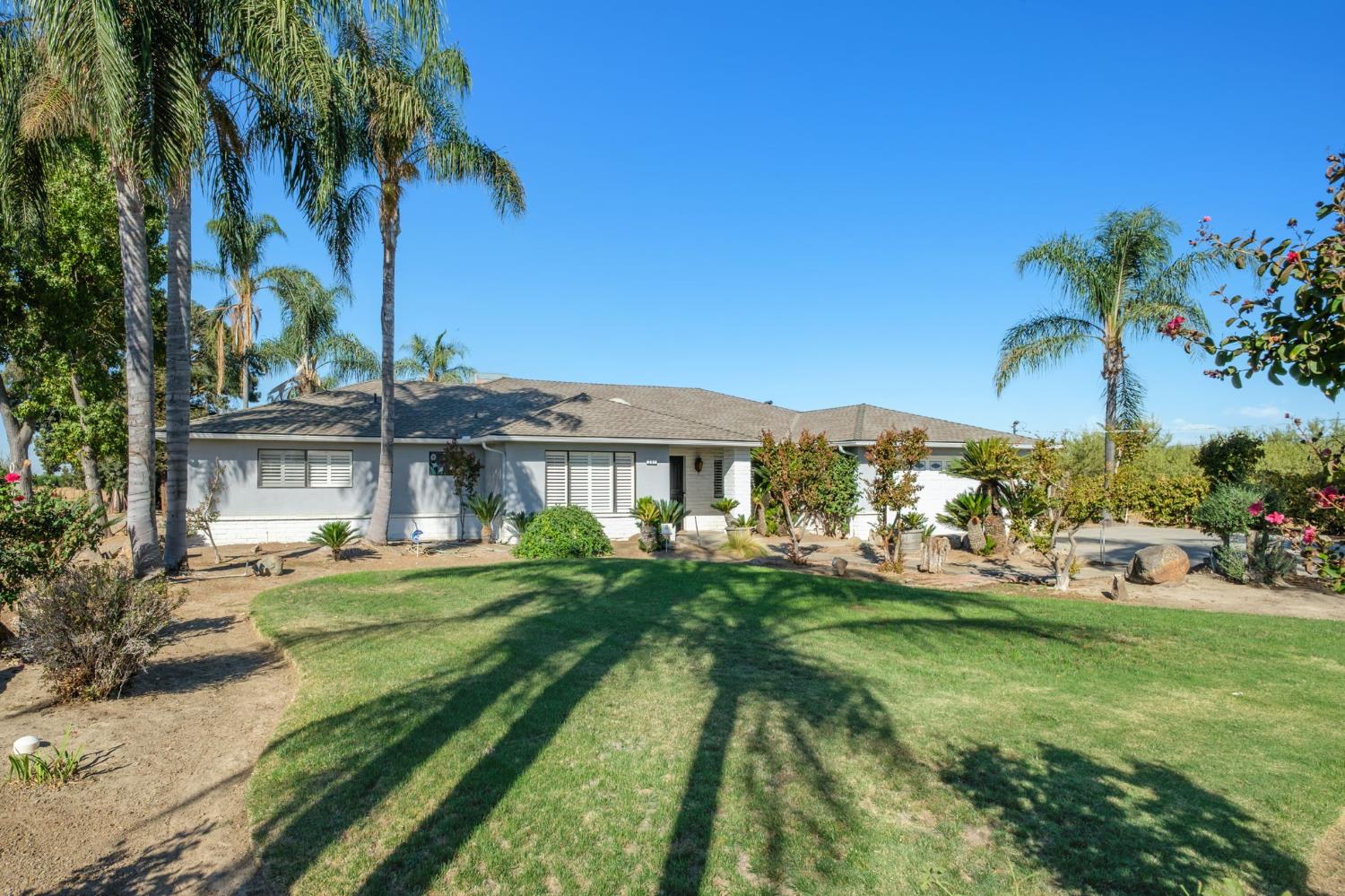 291 S Locan Ave, Fresno, CA 93737