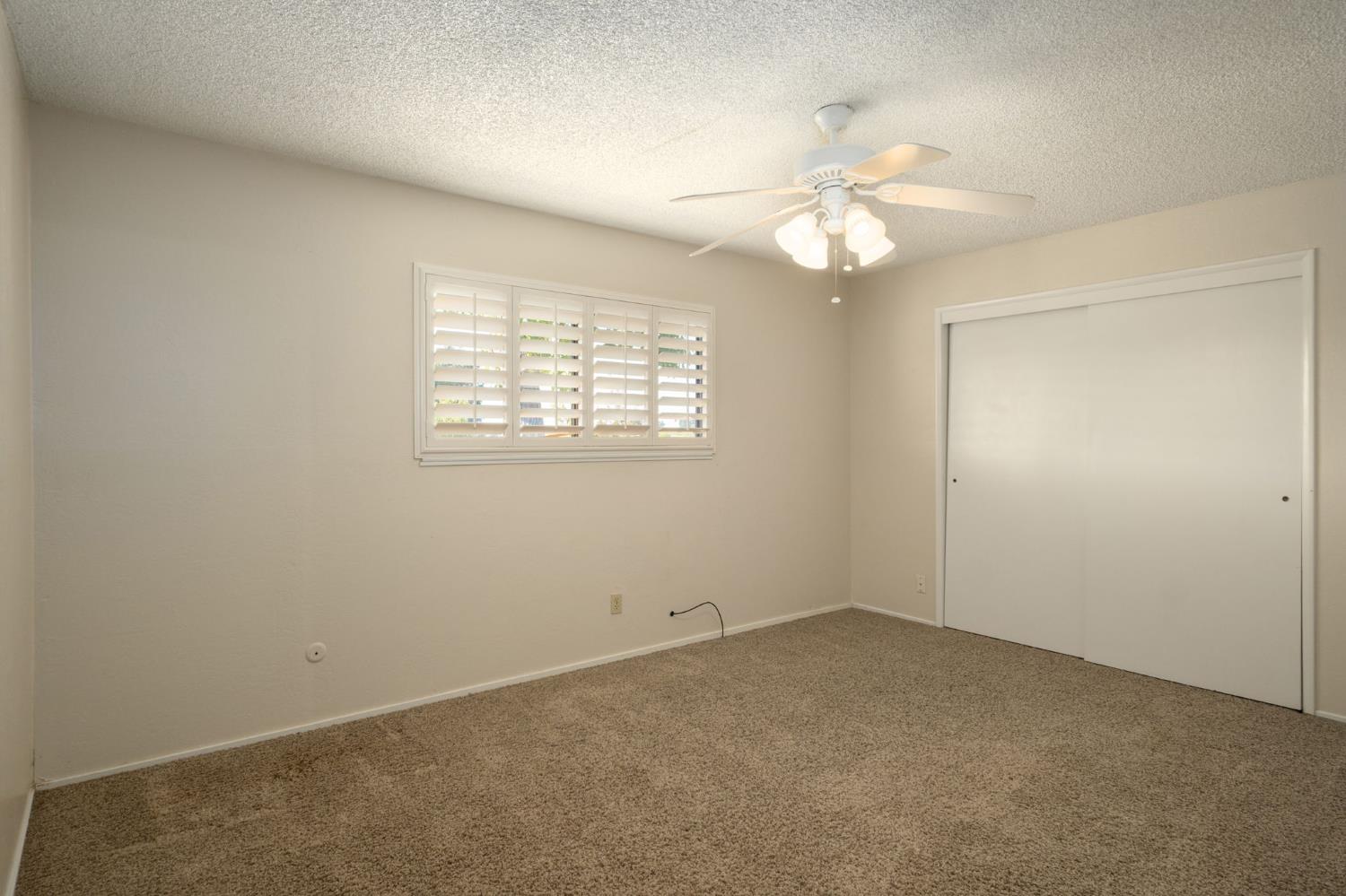 291 S Locan Ave, Fresno, CA 93737
