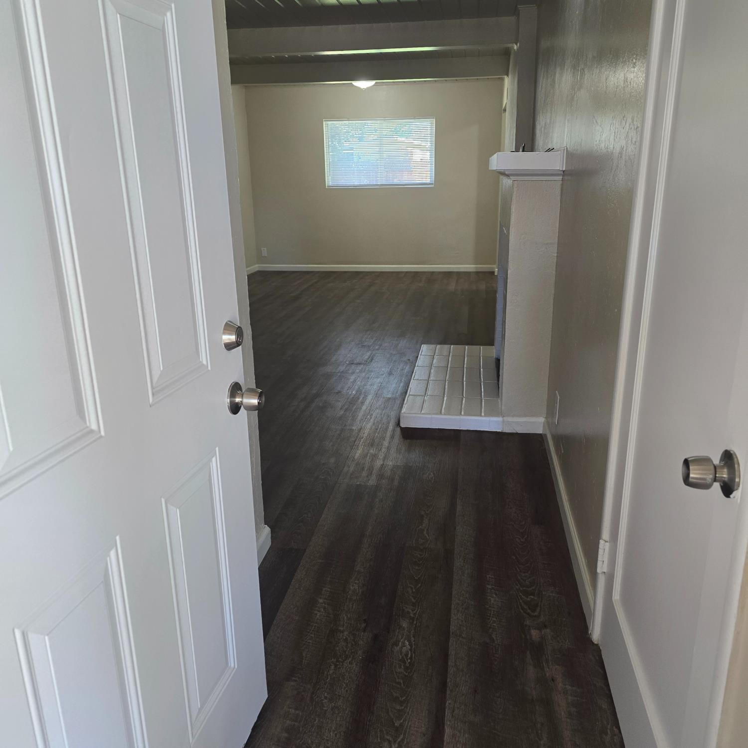 646 W Terrace Ave, Fresno, CA 93705