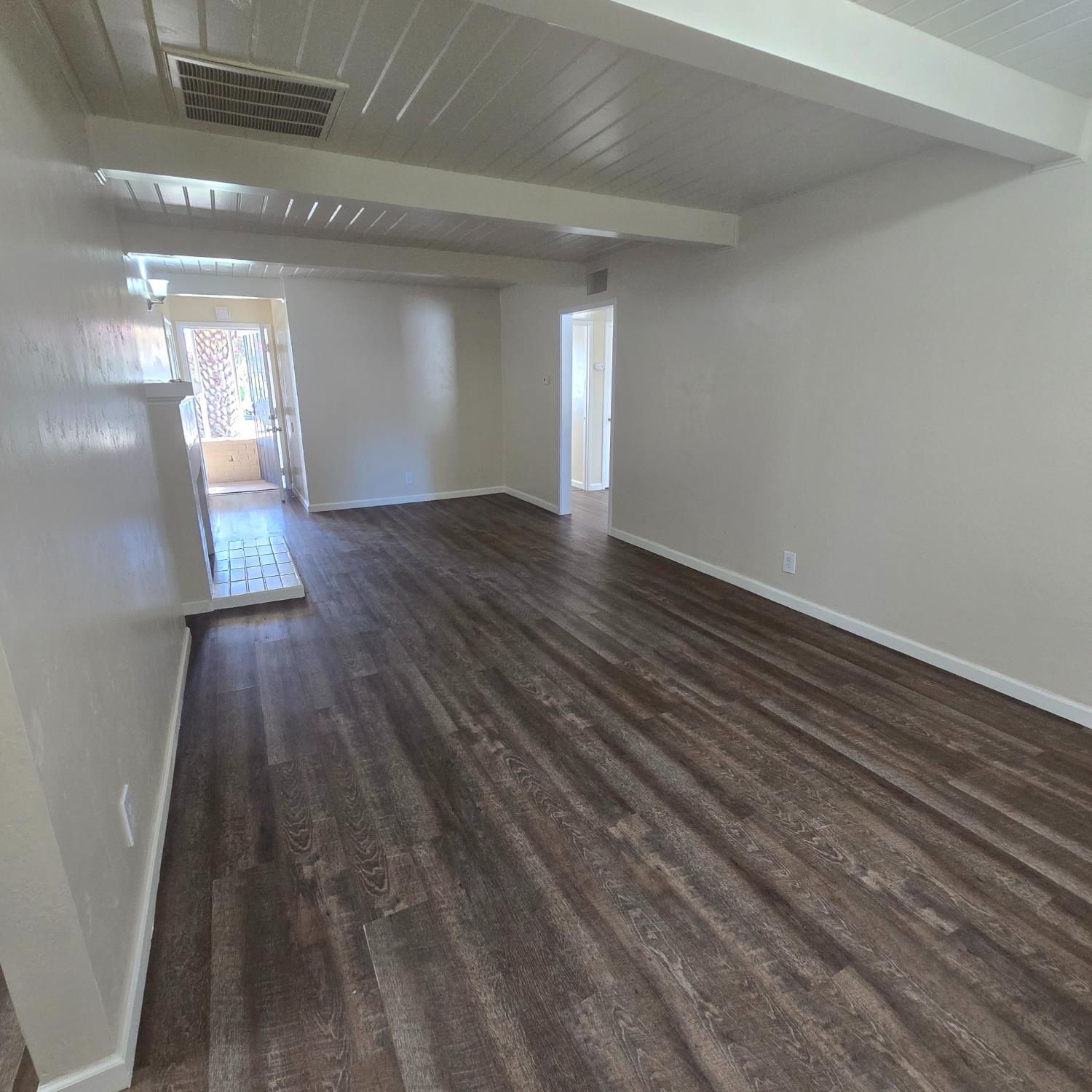 646 W Terrace Ave, Fresno, CA 93705