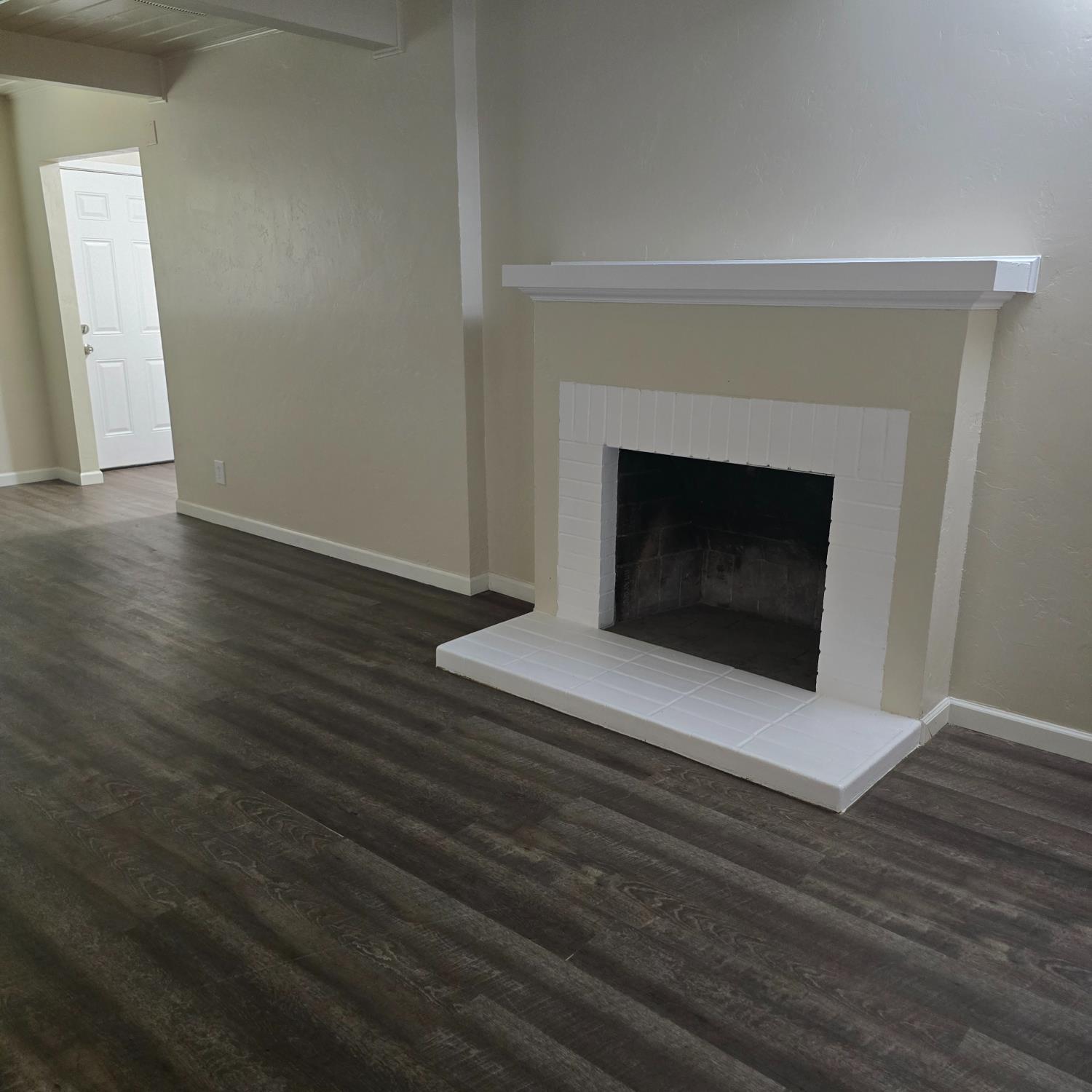646 W Terrace Ave, Fresno, CA 93705