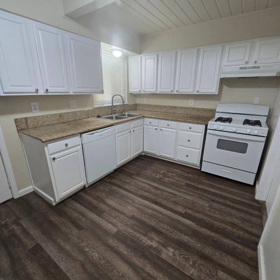 646 W Terrace Ave, Fresno, CA 93705