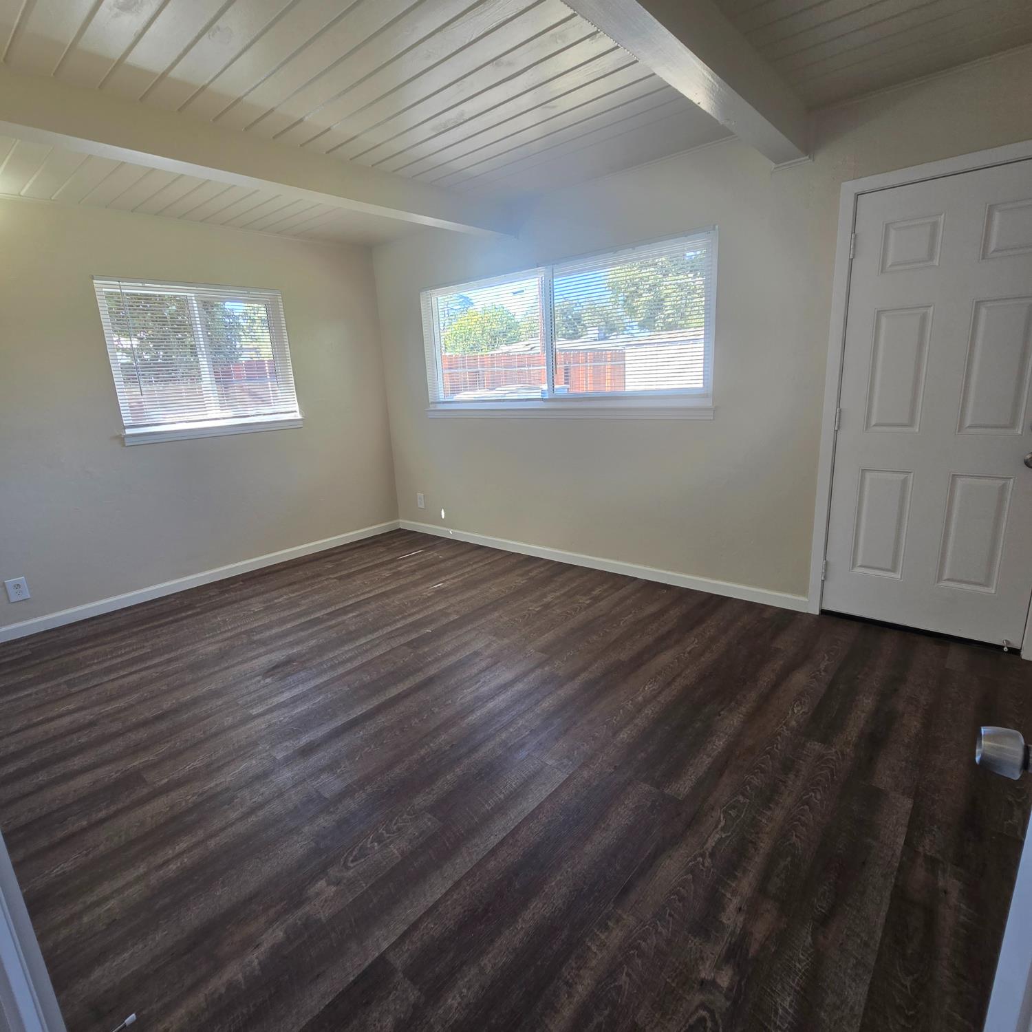 646 W Terrace Ave, Fresno, CA 93705