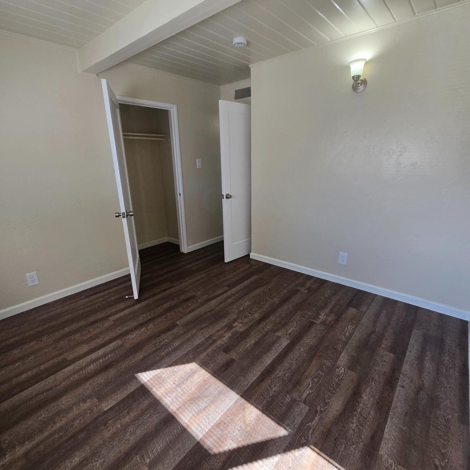 646 W Terrace Ave, Fresno, CA 93705
