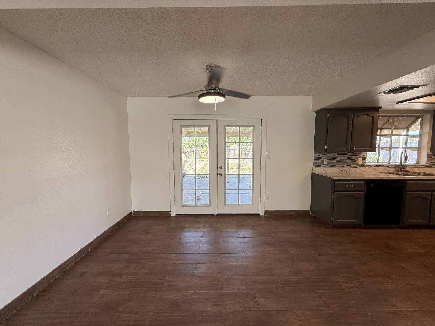 5035 E Belgravia Ave, Fresno, CA 93725