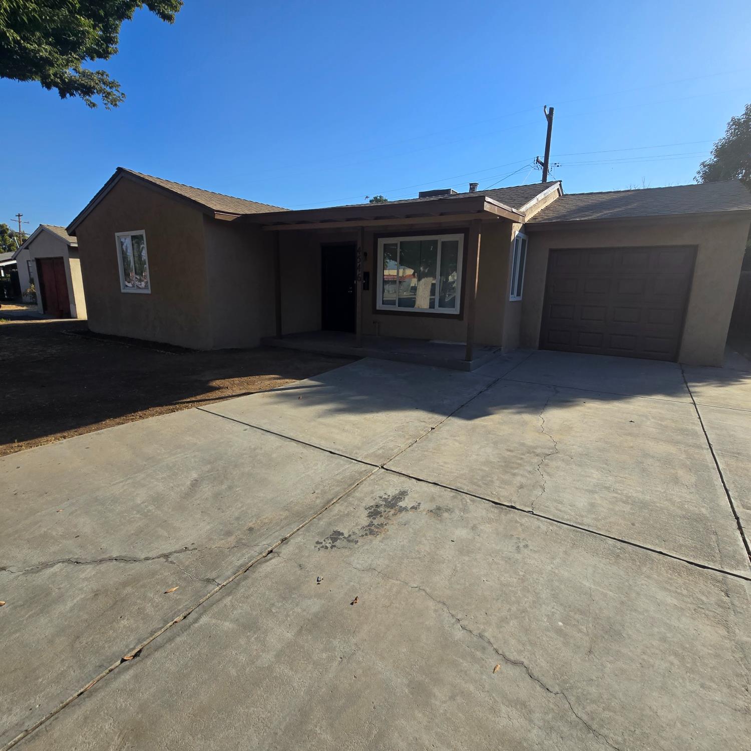 4546 N Fresno St, Fresno, CA 93726