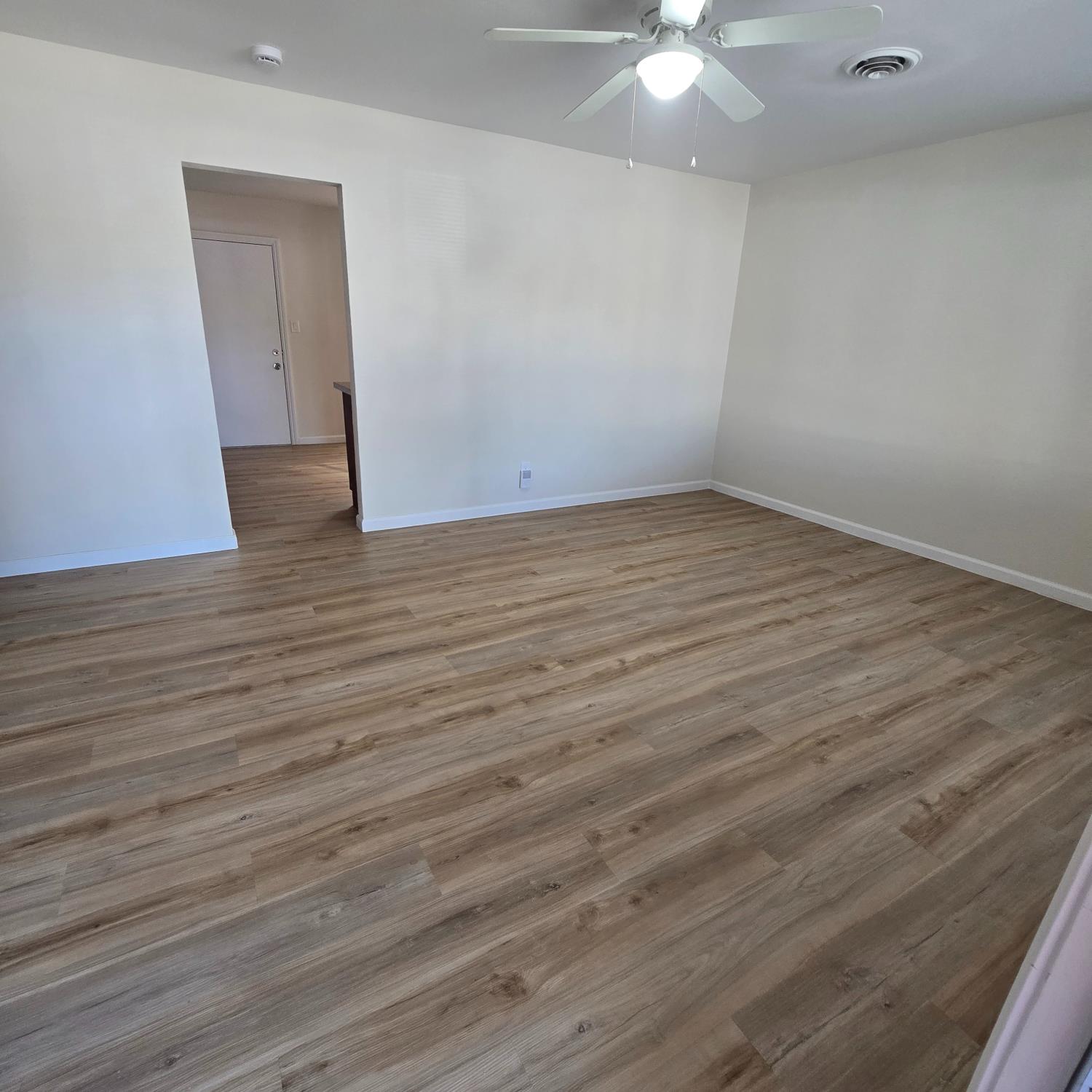 4546 N Fresno St, Fresno, CA 93726